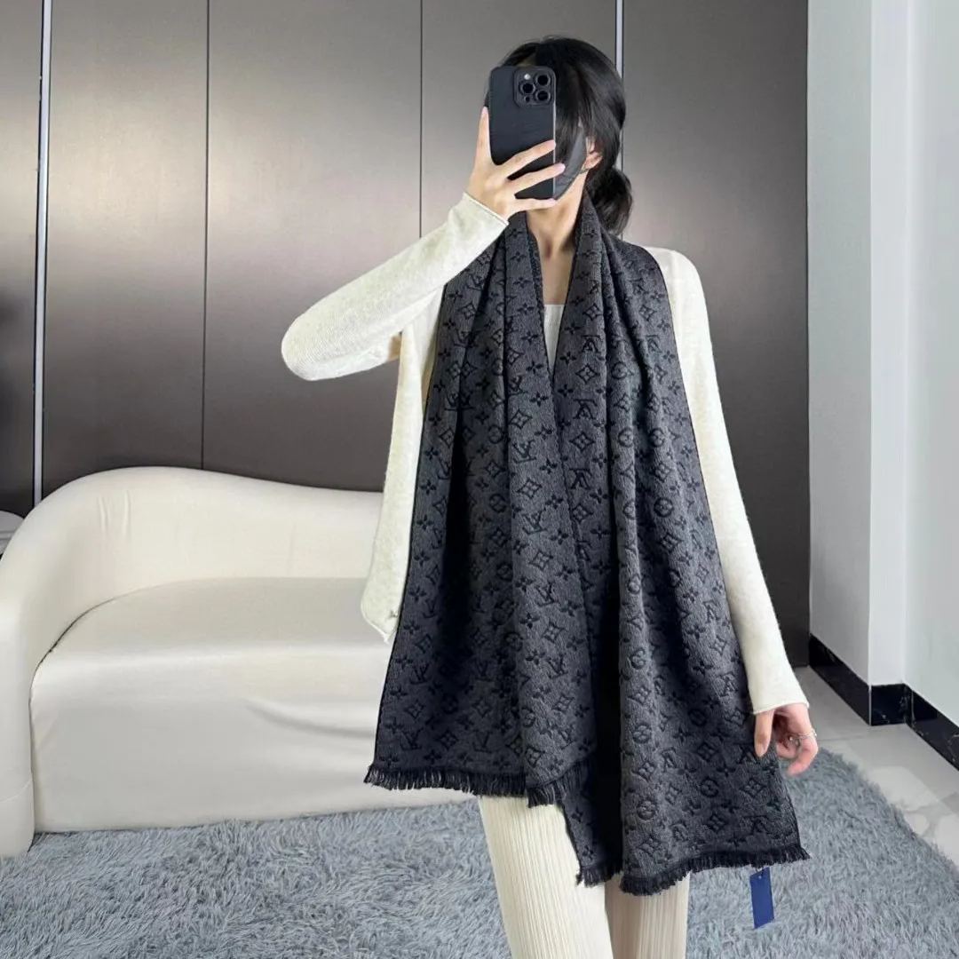 Louis Vuitton Scarf Reykjavik （M78526）