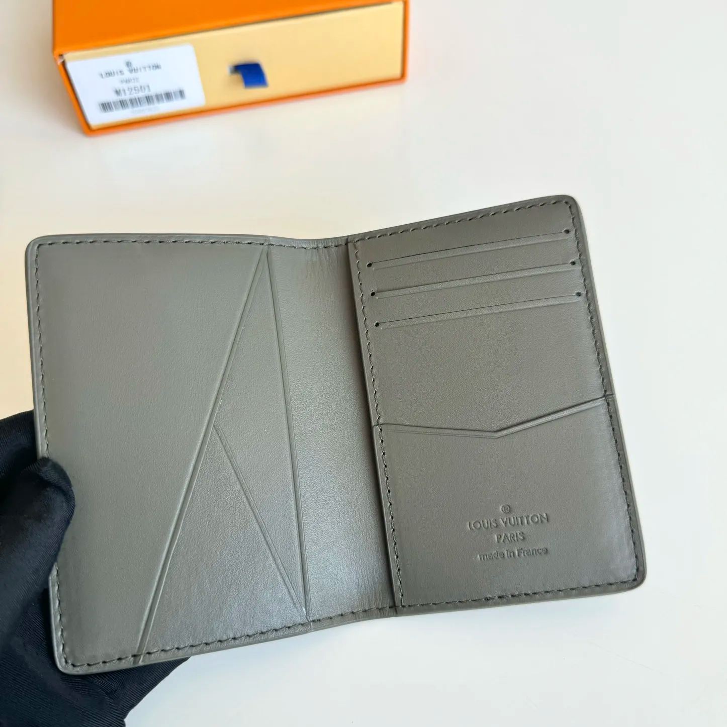 Louis Vuitton wallet （M12501）