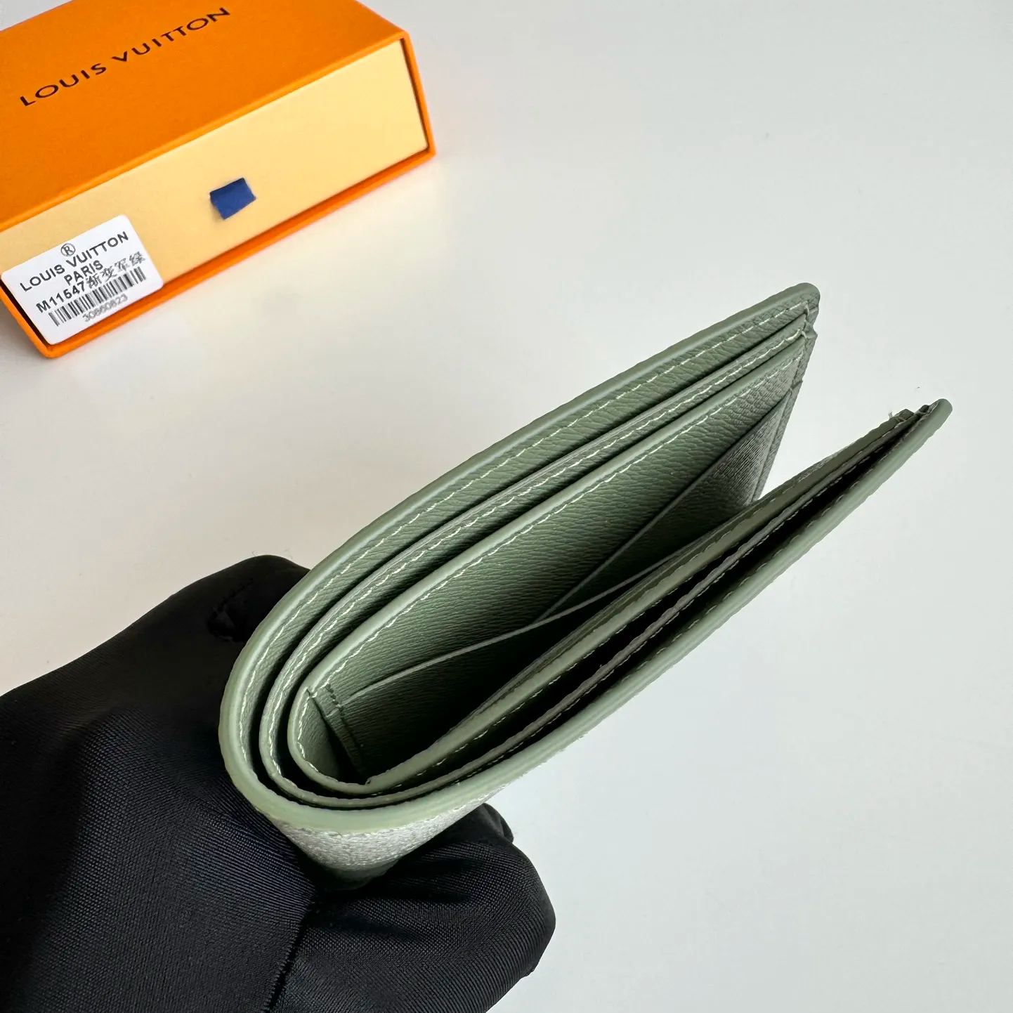 Louis Vuitton Monogram Multiple Wallet （M11547）