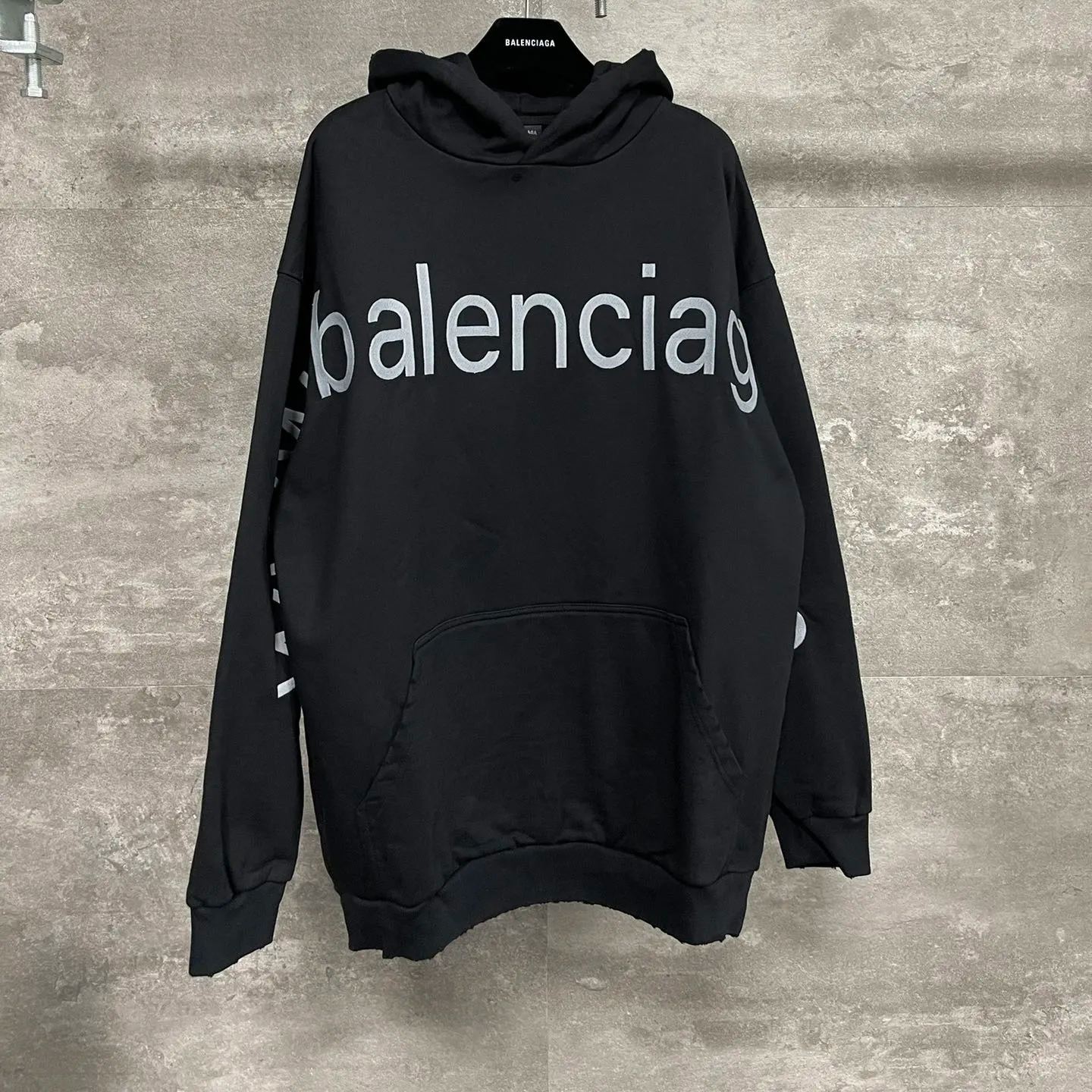 BALENCIAGA MENS Hoodie Oversized  (739024TOVN98151）