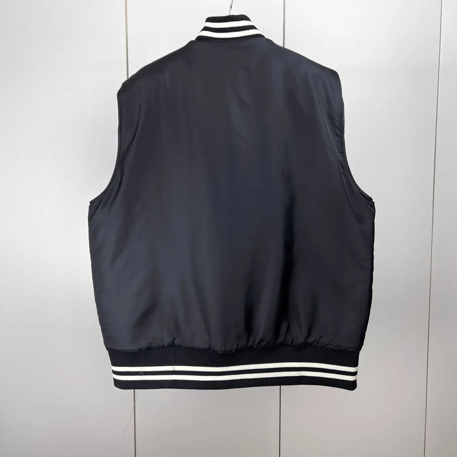 PRADA Black Re-nylon Vest  (SGC579-1WQ8-F0002-S-OOO）