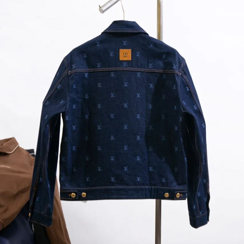 Louis Vuitton Embroidered denim blouson（1AFYBY）