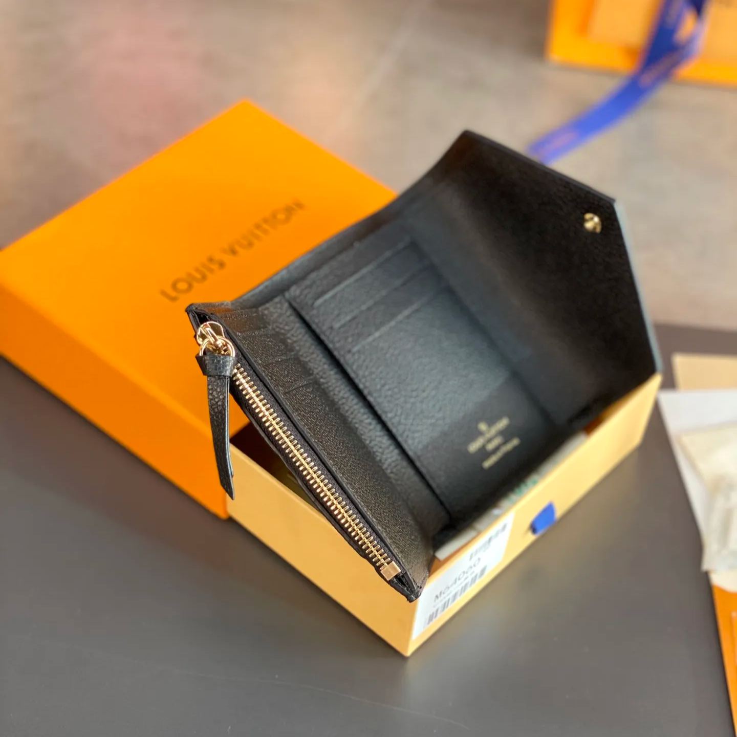 Louis Vuitton wallet （M64060）