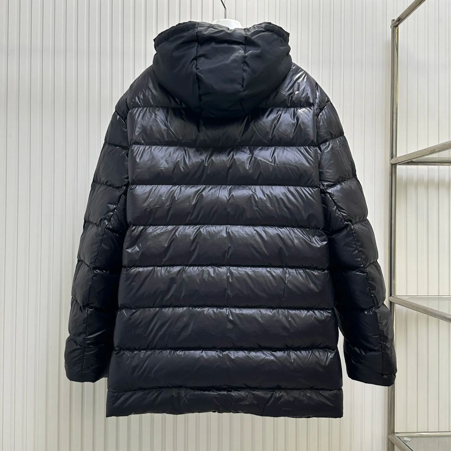 PRADA Hooded Re-Nylon down jacket （SGC398-1WQ8-F0002-S-232）