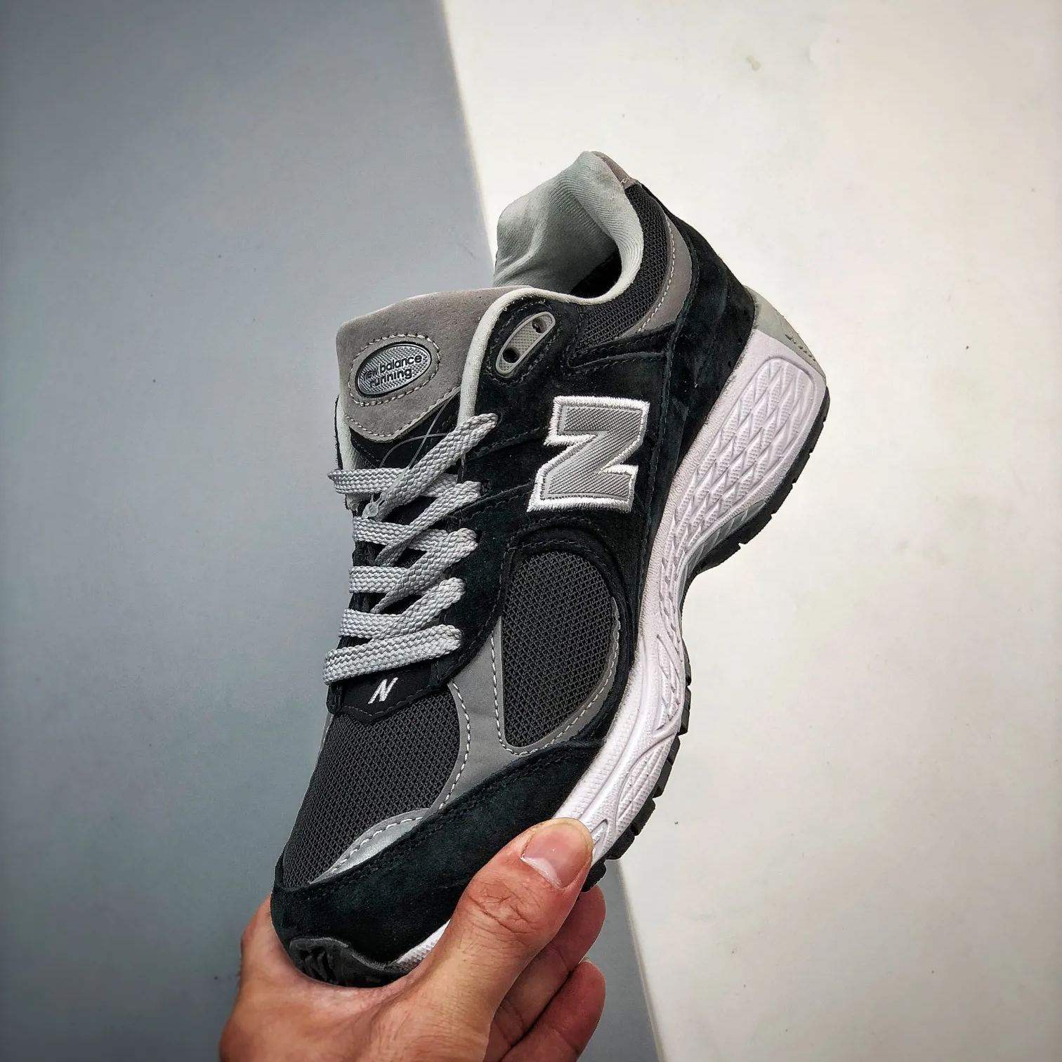 New Balance 2002R GORE-TEX "Black/Gray"(M2002RXD）