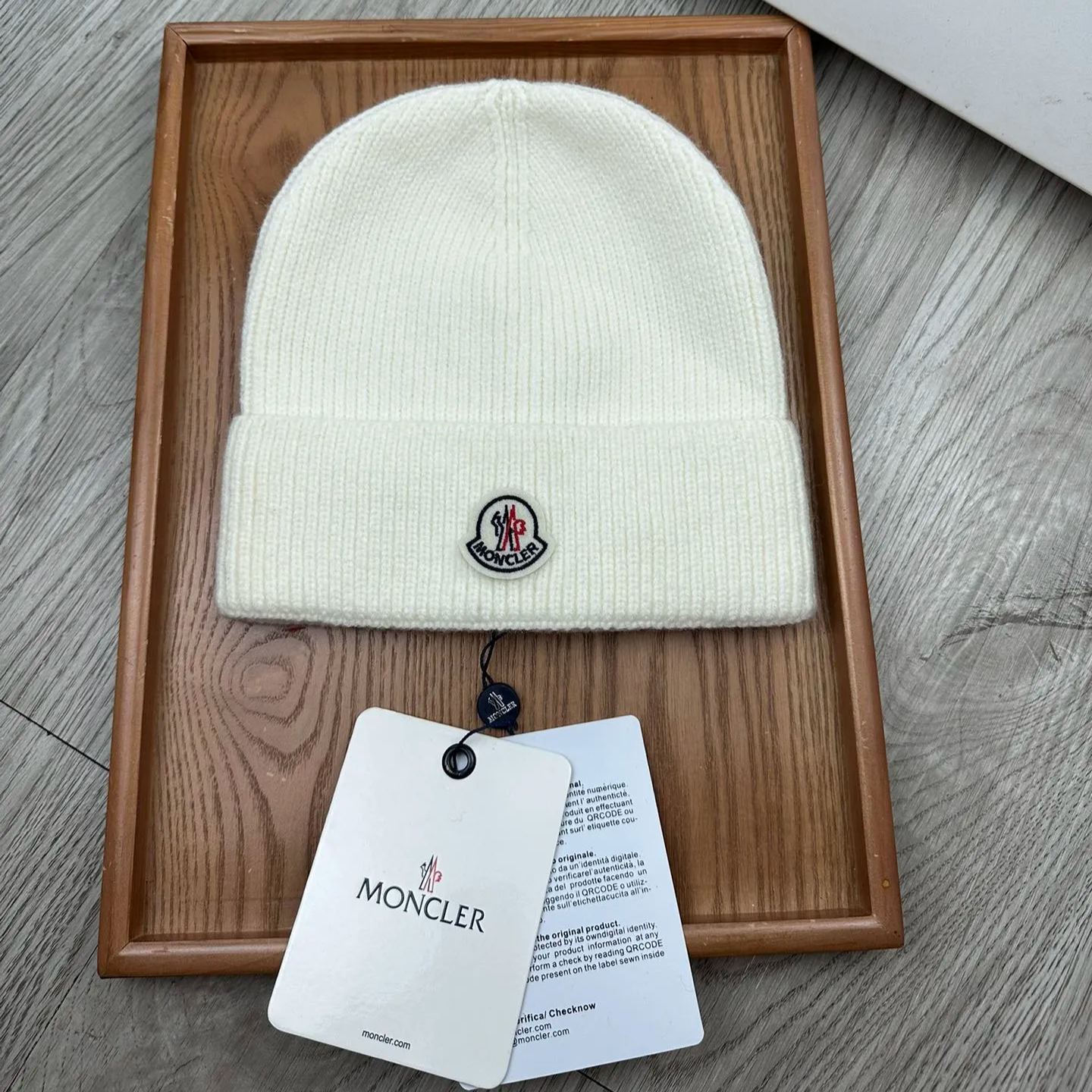 MONCLER Ribbed Knit Wool Beanie（9Z70600A9146）ウール（17色展開）