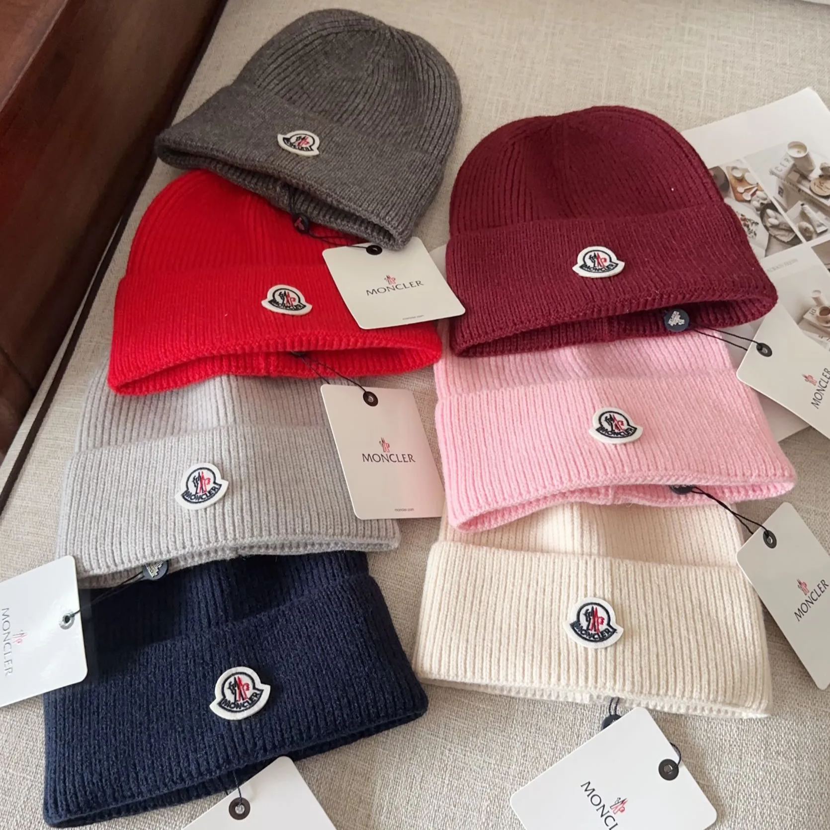 MONCLER Ribbed Knit Wool Beanie（3B00063M1900750）ウール（7色展開）