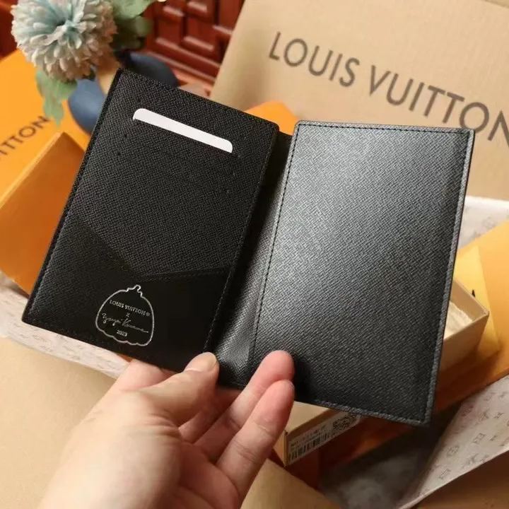 Louis Vuitton x Yayoi Kusama  Organizer de Poche(M81928）