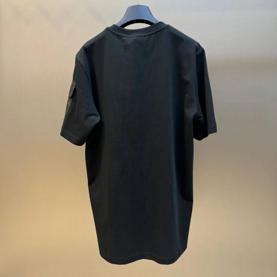 Moncler Black Laminated Logo Cotton T-Shirt （I20918C000088390T999）