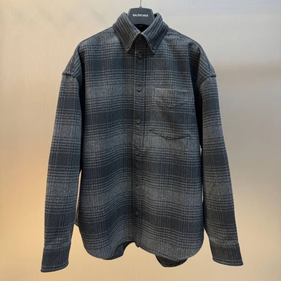 BALENCIAGA Men's Oversized Shirt "Gray/Black" (725377TRU171262）