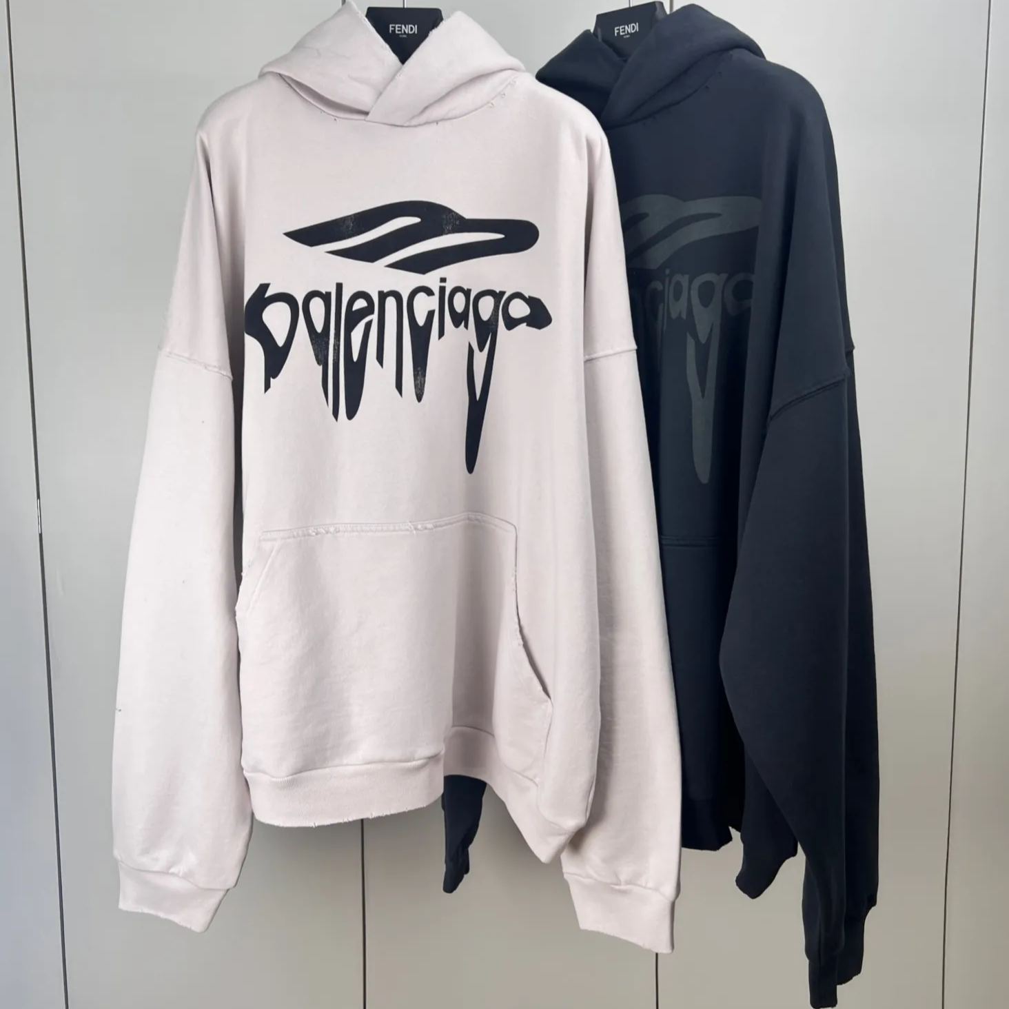 BALENCIAGA Men's 3B Liquified Hoodie Large Fit "Black/Gray" (803265TRVS91013）