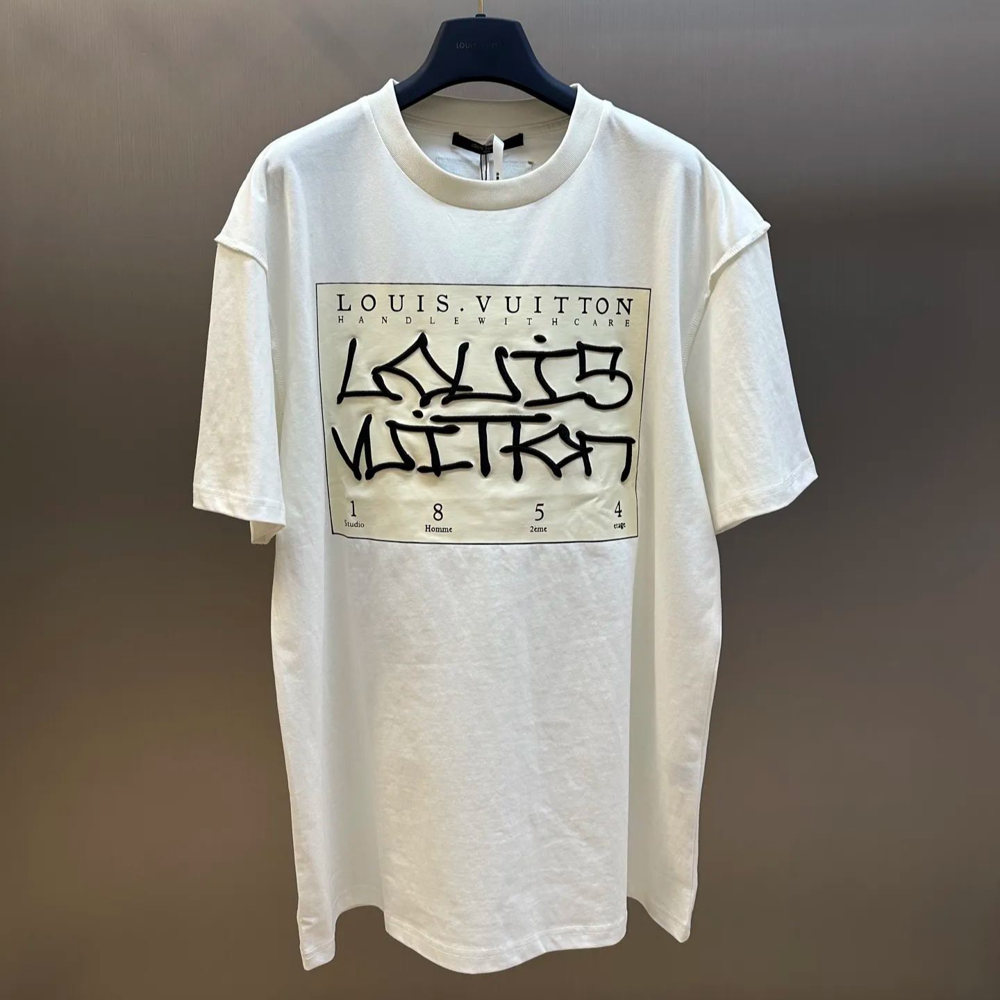Louis Vuitton Signature Print T-Shirt（1AAGME）