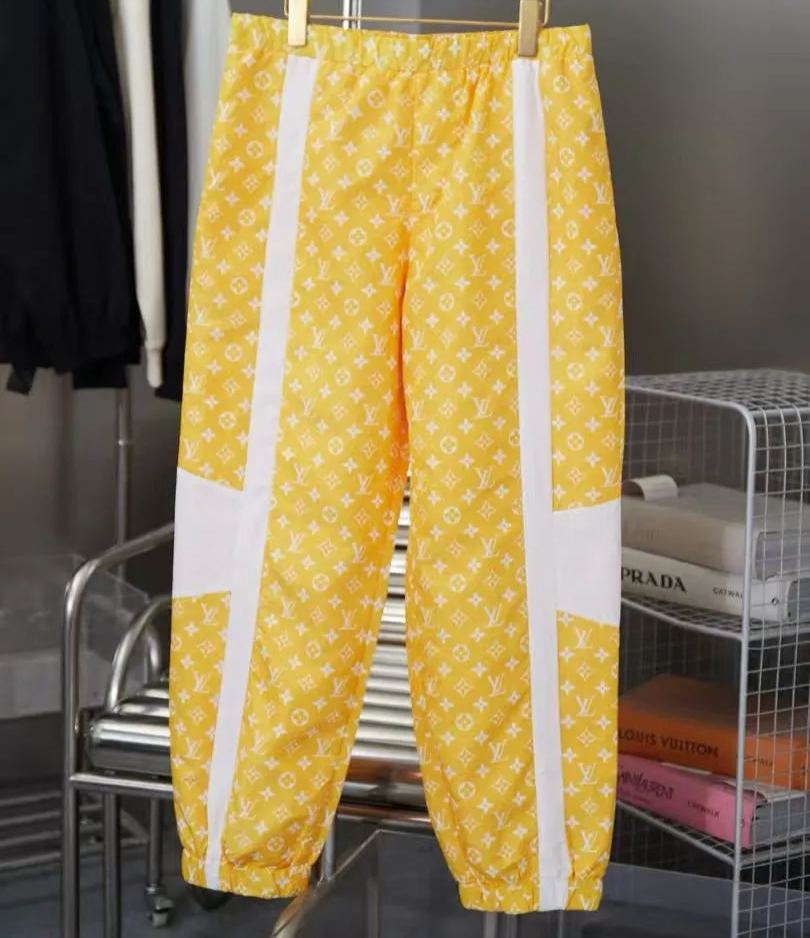 Louis Vuitton  Monogram print technical track pants（1AFWQD）