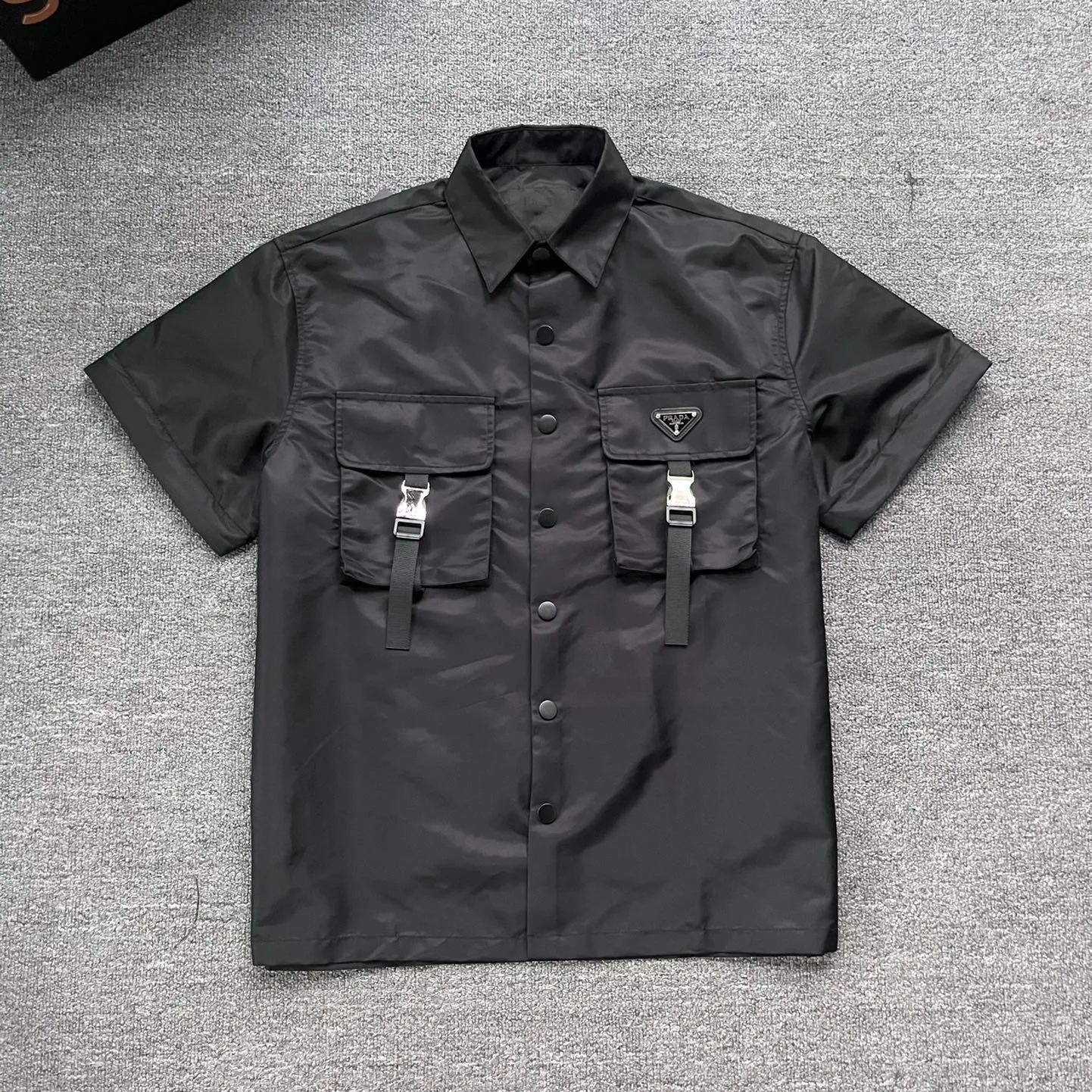 Prada Black Re-nylon Shirt (SC548-1WQ8-F0002-S-212）