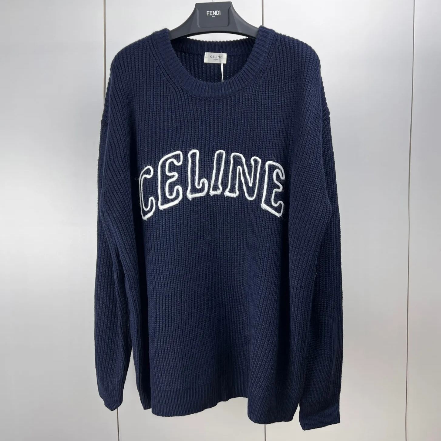 CELINE OVERSIZED SWEATER IN RIBBED WOOL - NAVY (2AW9A311Y-07MR）