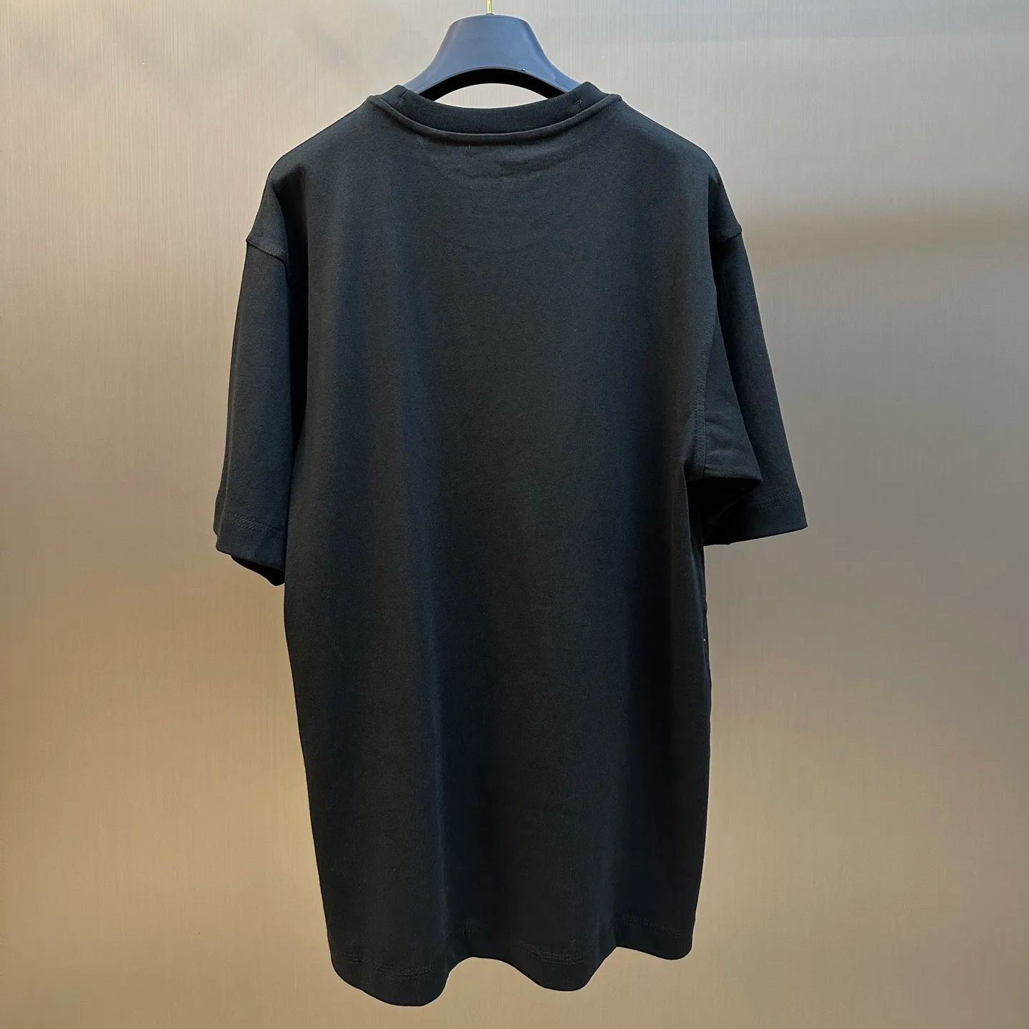 Burberry B Crest Cotton T-shirt in Black（81081671)