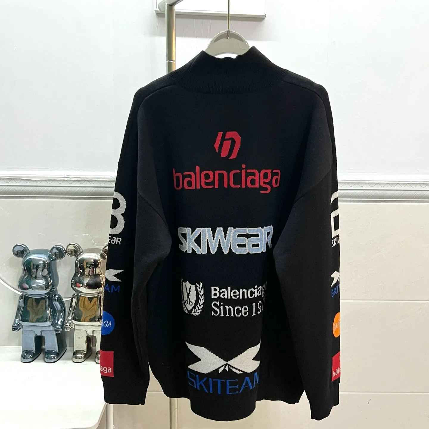 BALENCIAGA Men's Ski Long Sleeve Turtleneck in Black/Multicolor (799917T16962771）