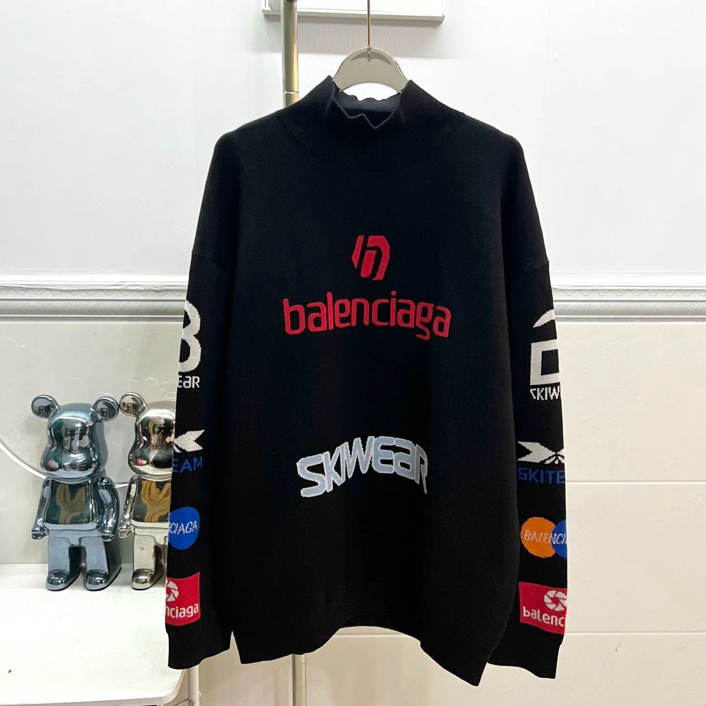 BALENCIAGA Men's Ski Long Sleeve Turtleneck in Black/Multicolor (799917T16962771）