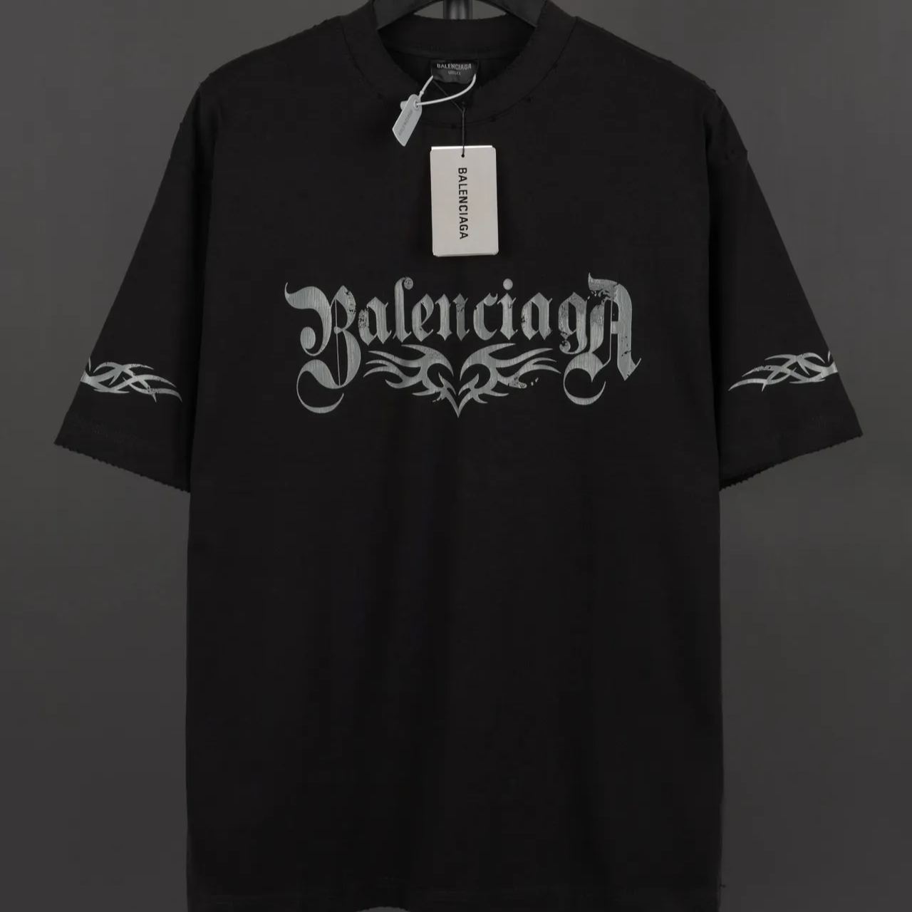Balenciaga Vintage Jersey T-Shirt in Black（764235TRVA3-1576）