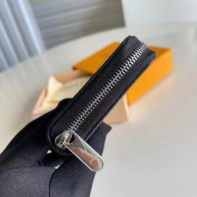 Louis Vuitton Zippy Coin Purse Mini Wallet（M60152）