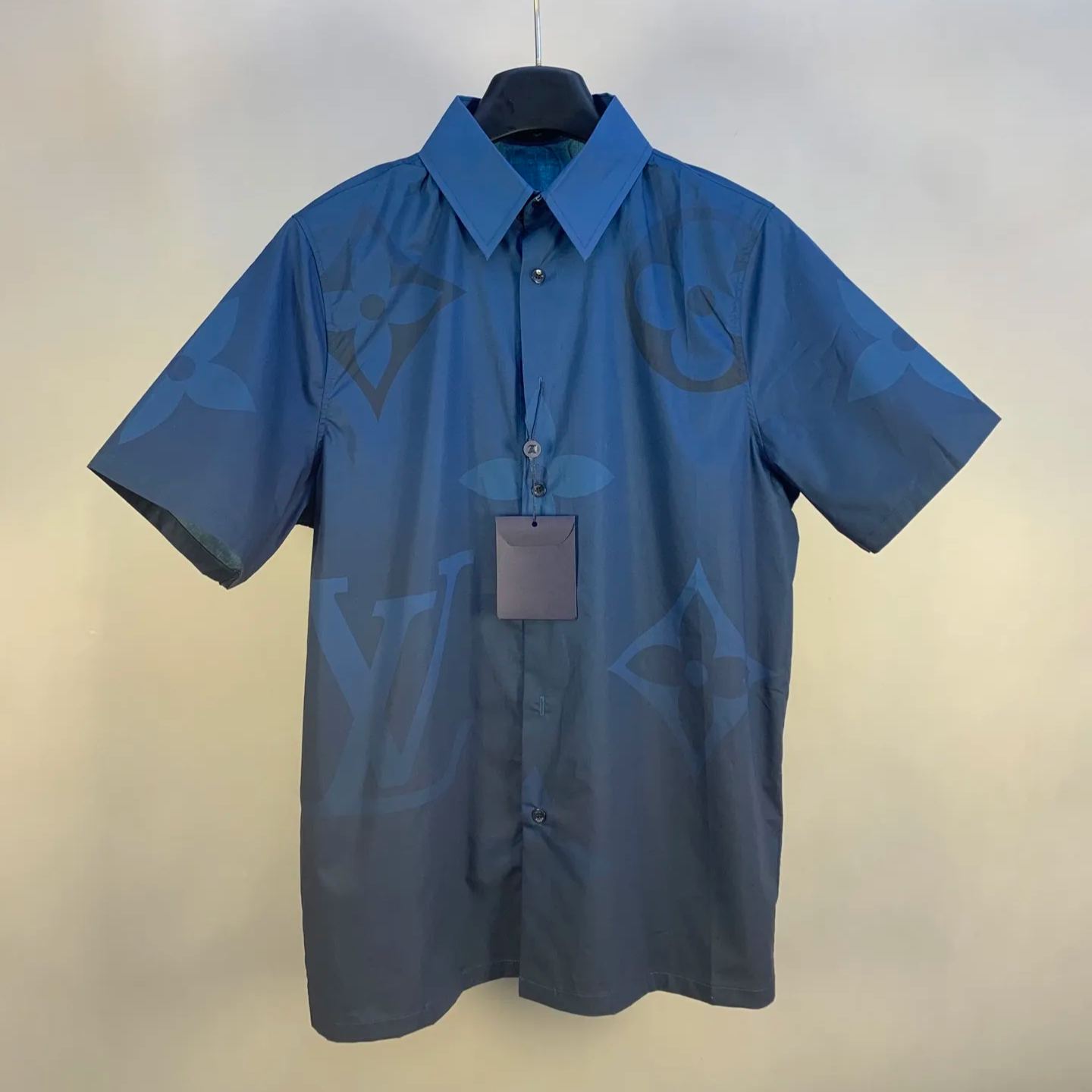 Louis Vuitton Monogram print short sleeve shirt（1AFXUJ）