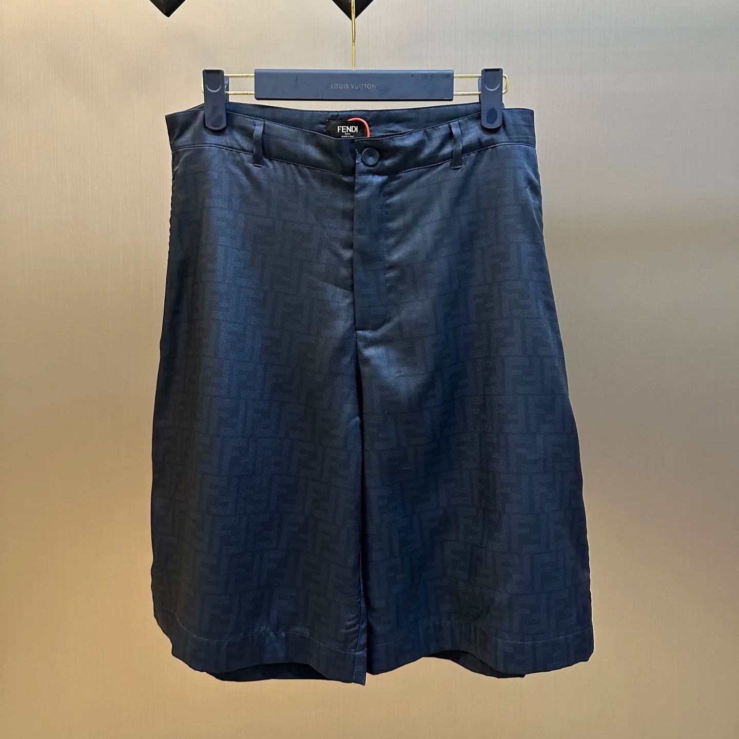 FENDI Men's Bermudas Short Pants in FF Silk "Blue"(FB1014AKEEF0H5A）