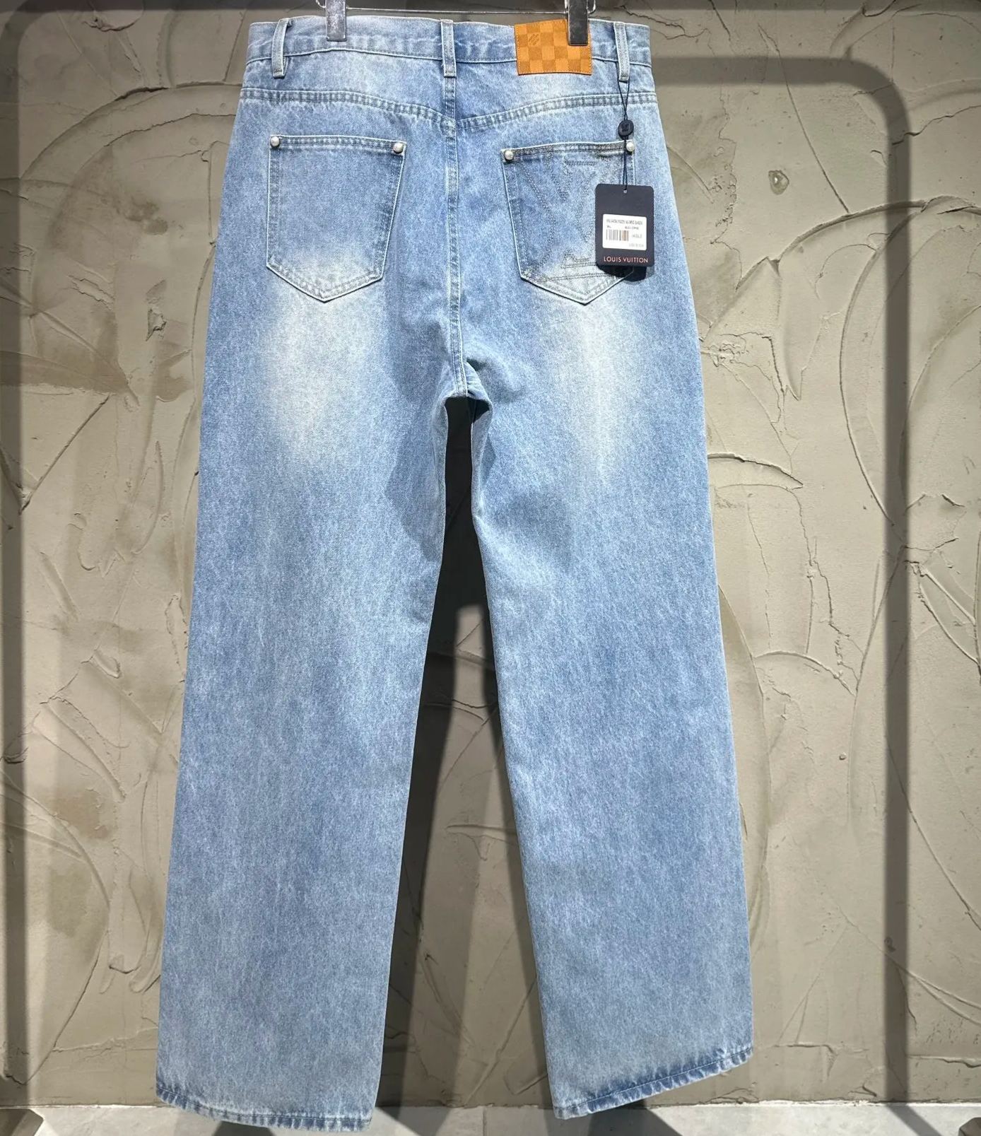Louis Vuitton Skate fit denim pants（1AGIXM）