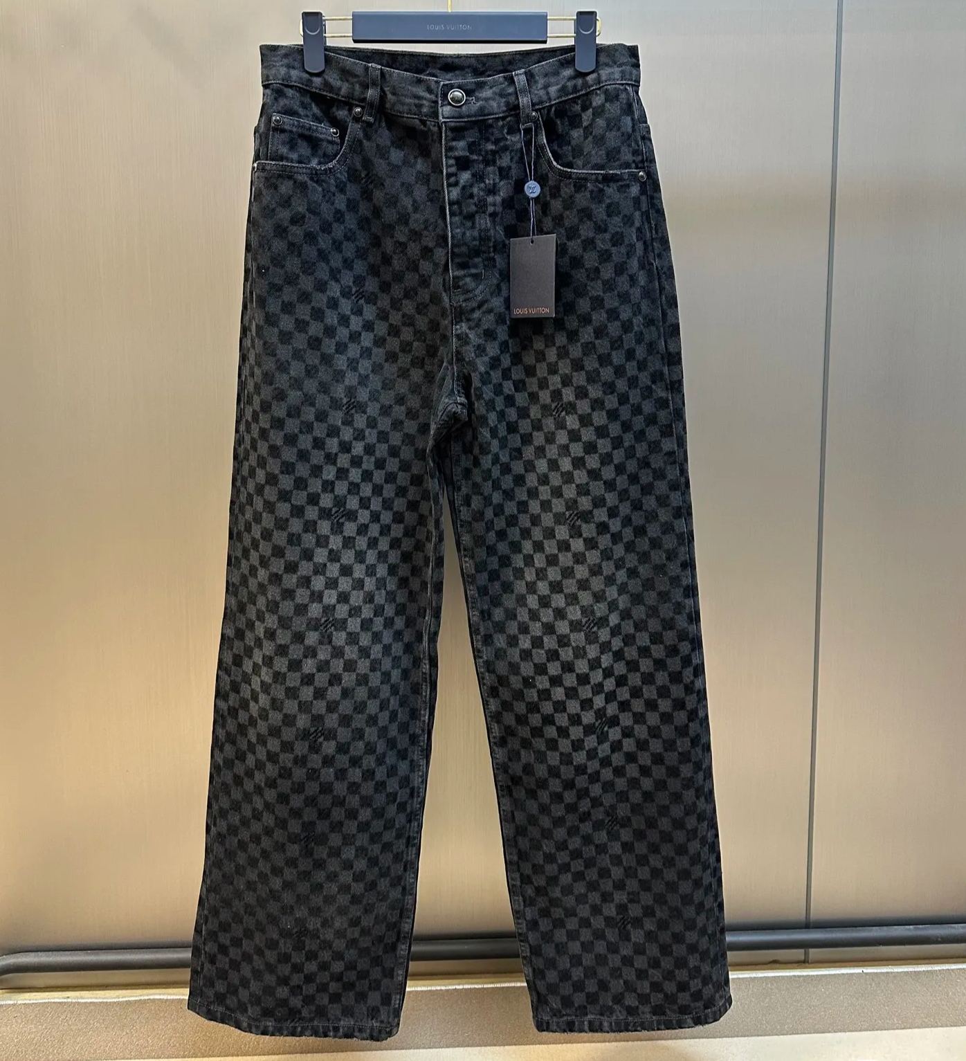 Louis Vuitton Flocked Damier Denim Wide-Leg Pants（1AHBKQ）