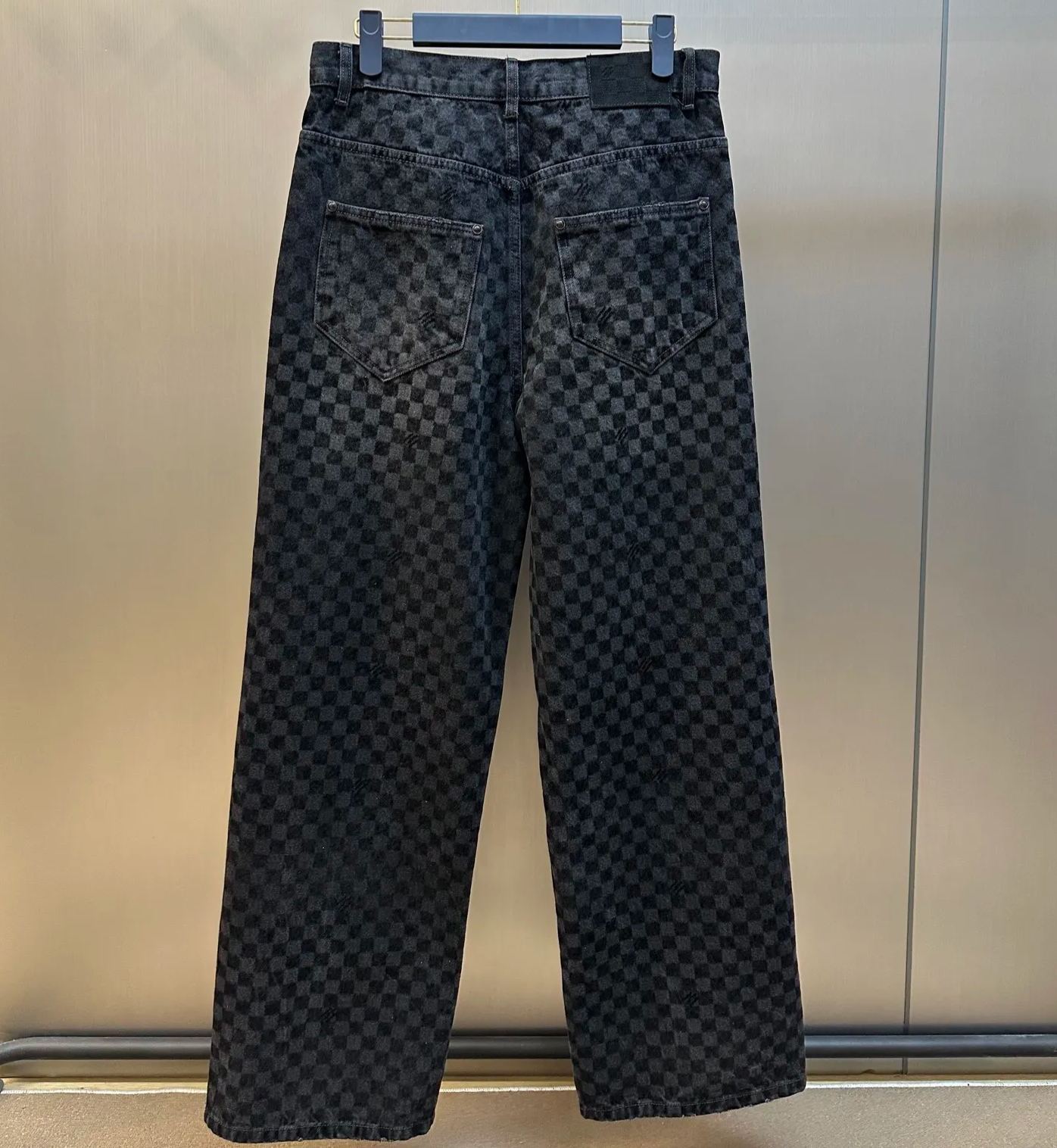 Louis Vuitton Flocked Damier Denim Wide-Leg Pants（1AHBKQ）