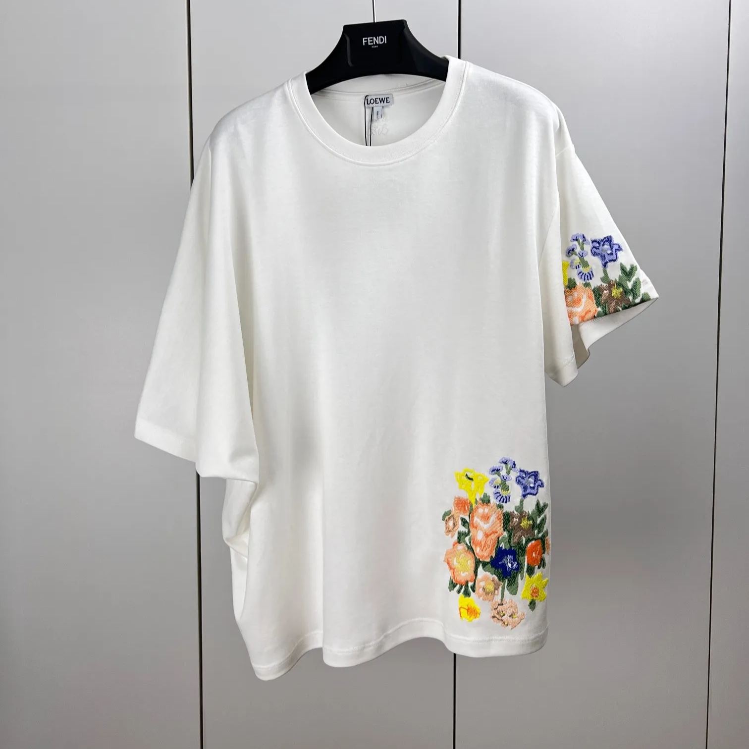 LOEWE T-shirt (S540Y22X60-2100）