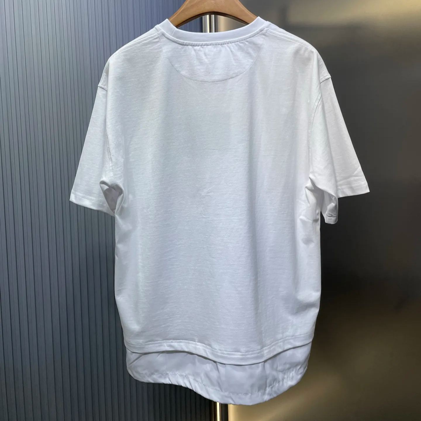 PRADA Crew neck short sleeve T-shirt（UJN742-10VP-F0806-S-202）