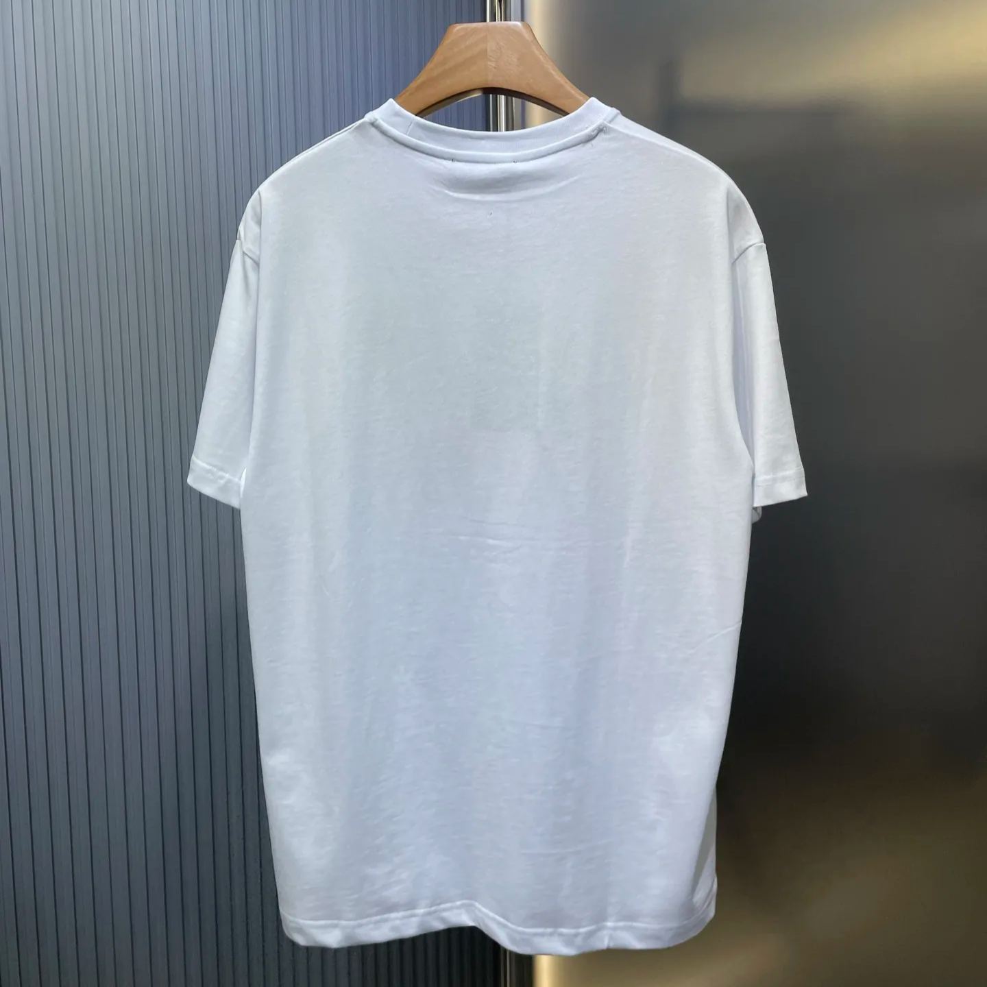 GUCCI T-Shirt（796395-XJG29-9692）