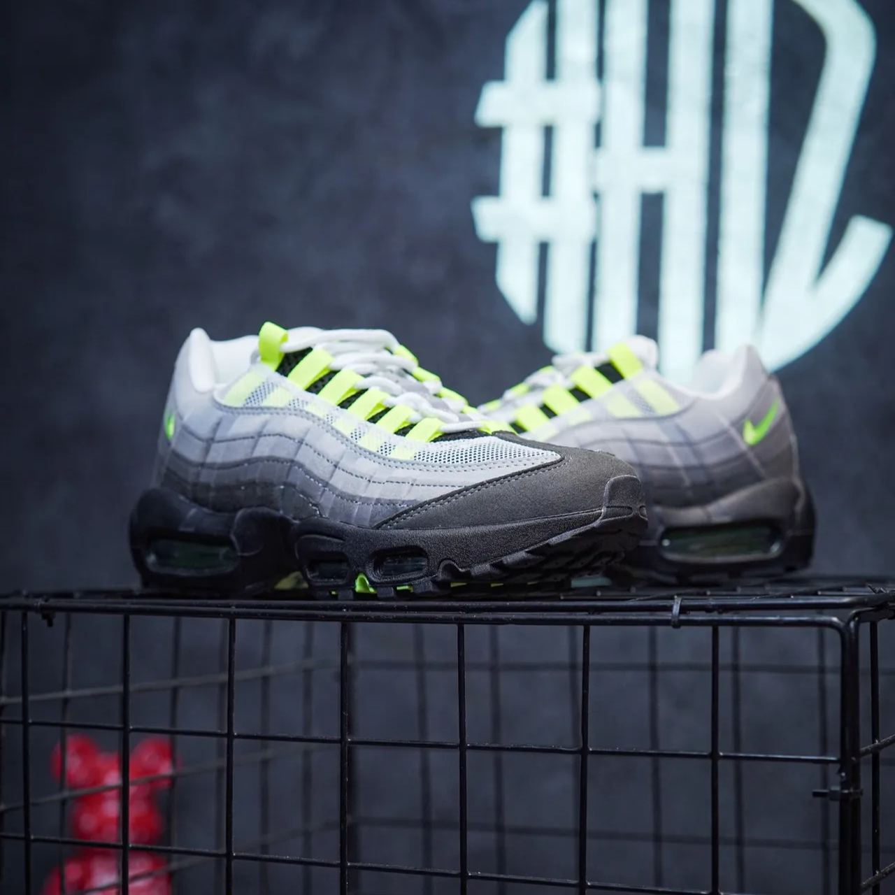 Nike Air Vapormax 95 "Neon"(AJ7292-001)