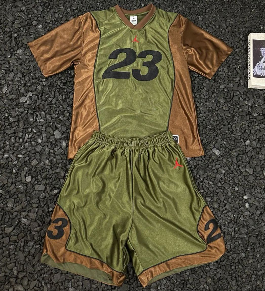 Supreme Jordan Warm-Up Kit (FW24KN1OLIVE）