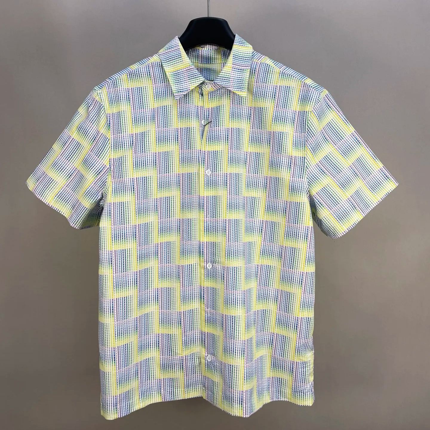 Louis Vuitton Men's Graphic Print Shirt（1AGTQH）