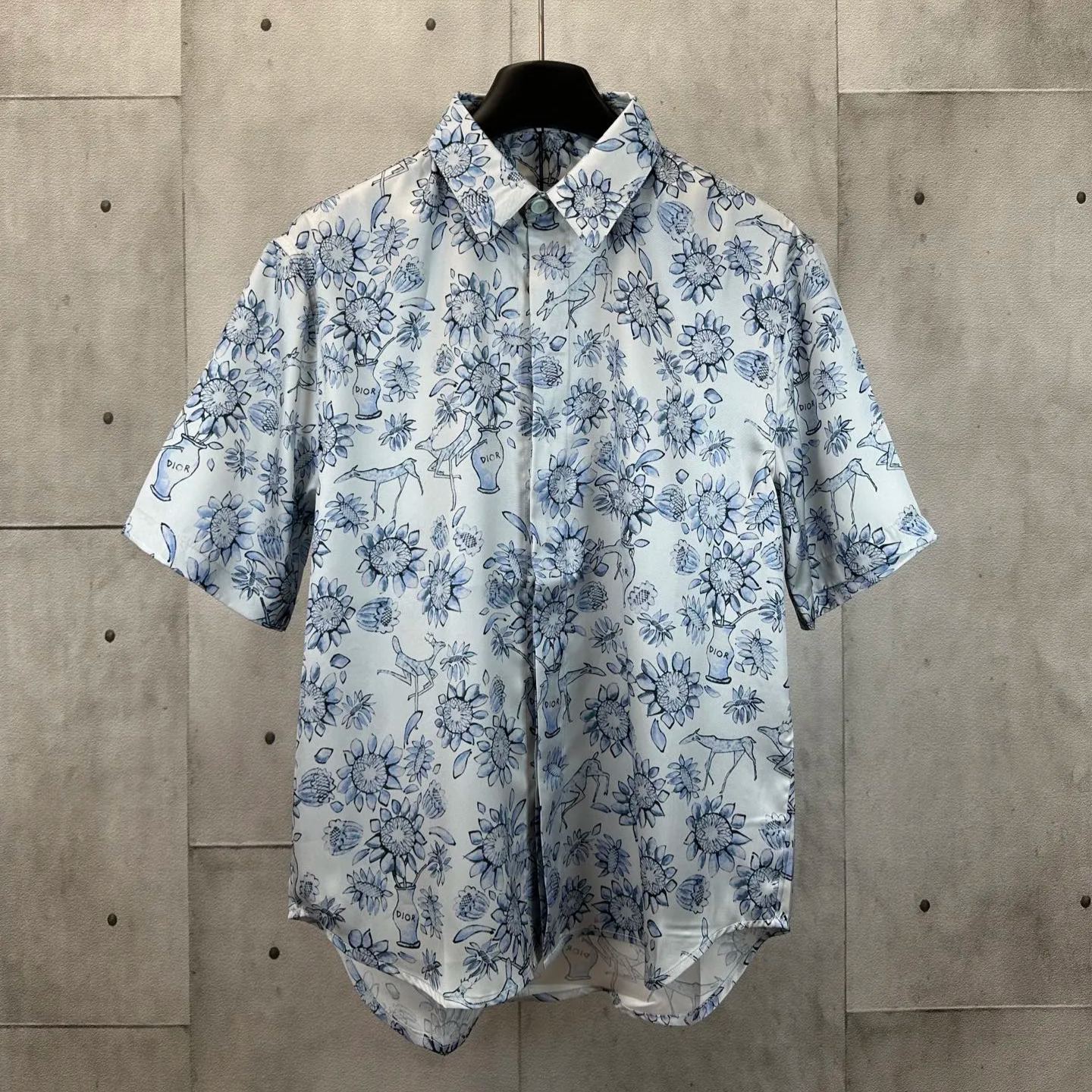 Dior shirt（493C516A6010-C885）