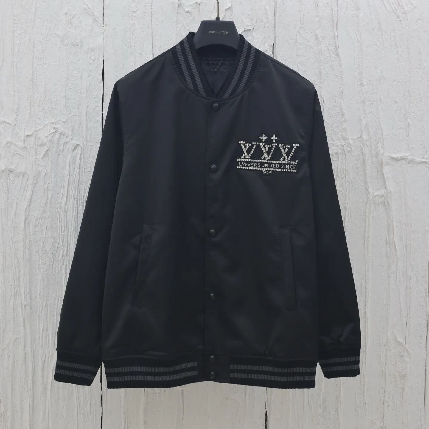 LOUIS VUITTON Embellished Nylon Baseball Blouson（1AHBGU）