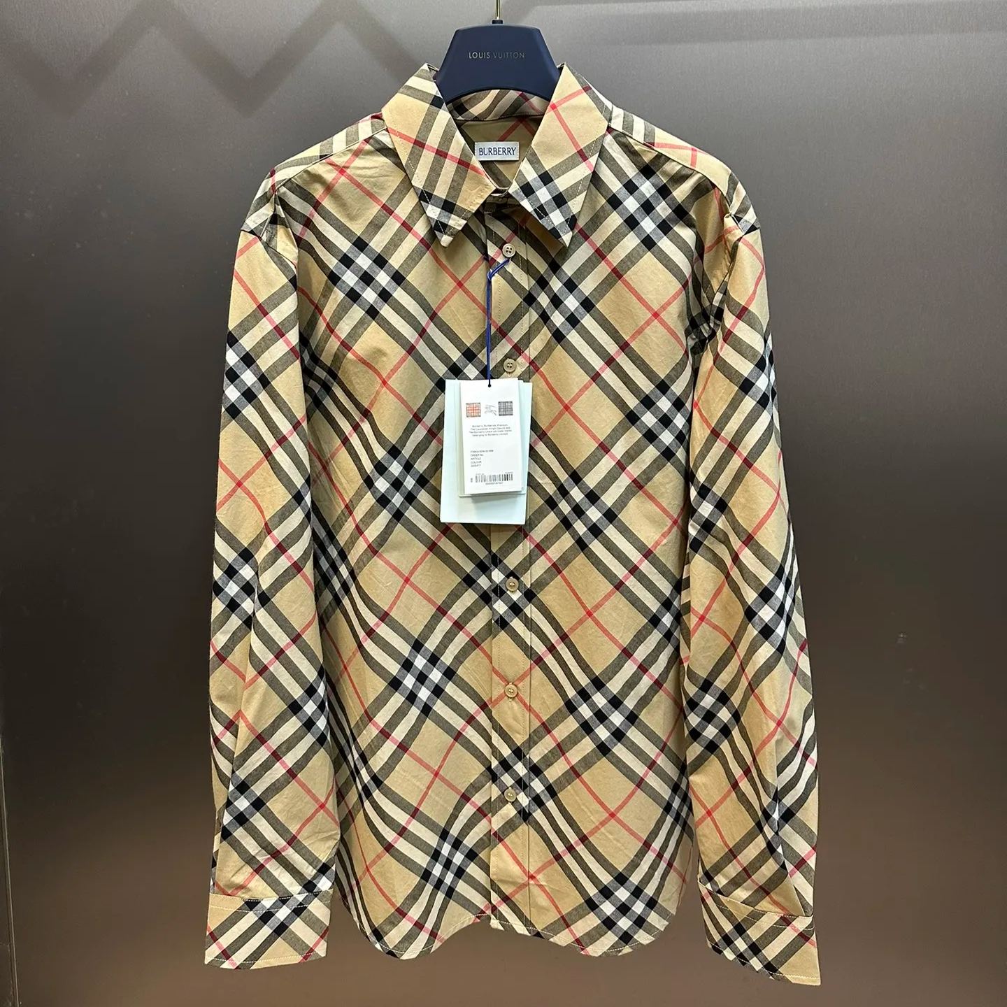 BURBERRY Regular Fit Check Cotton Shirt in Sand （80876341)