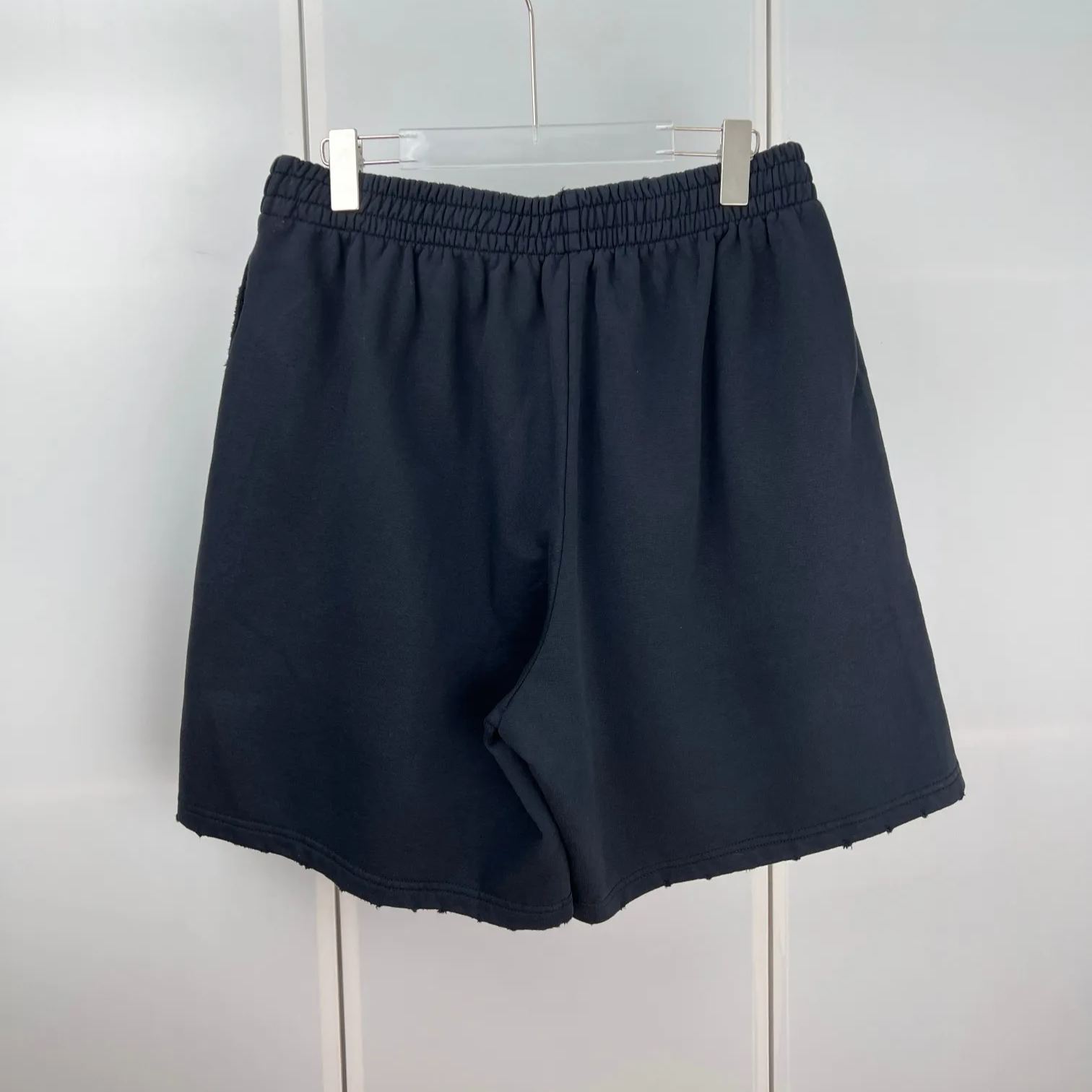 BALENCIAGA BACK sports shorts（676137TQVY11083）