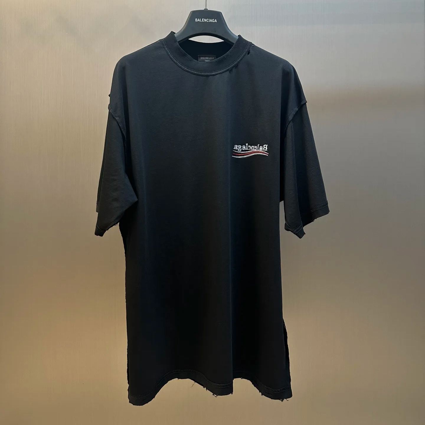 BALENCIAGA INSIDE OUT LARGE FIT T-SHIRT（830247TSVF39668）