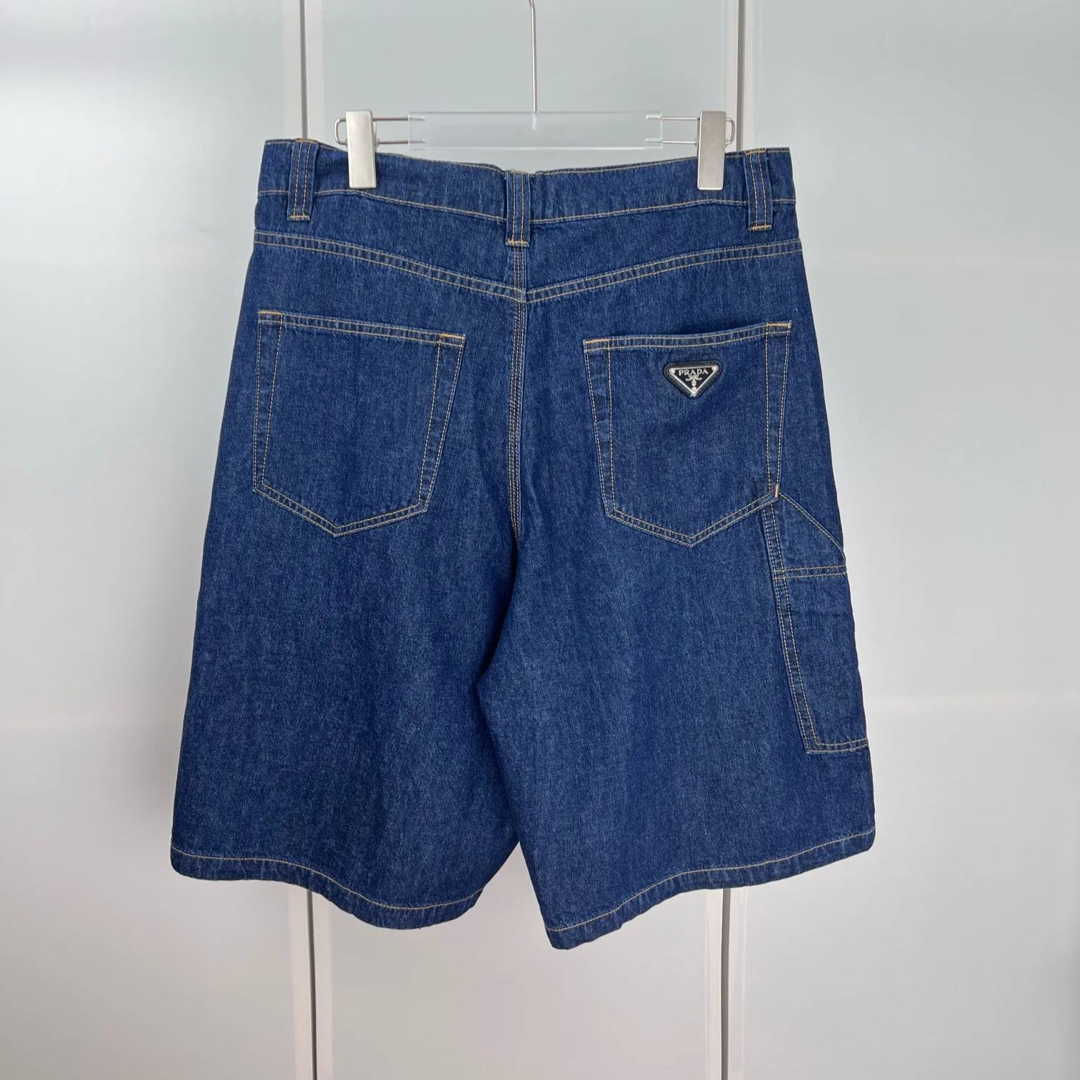 Prada Deep Blue Lightweight Denim Shorts（GEP380-14PW-F0008-S-OOO）