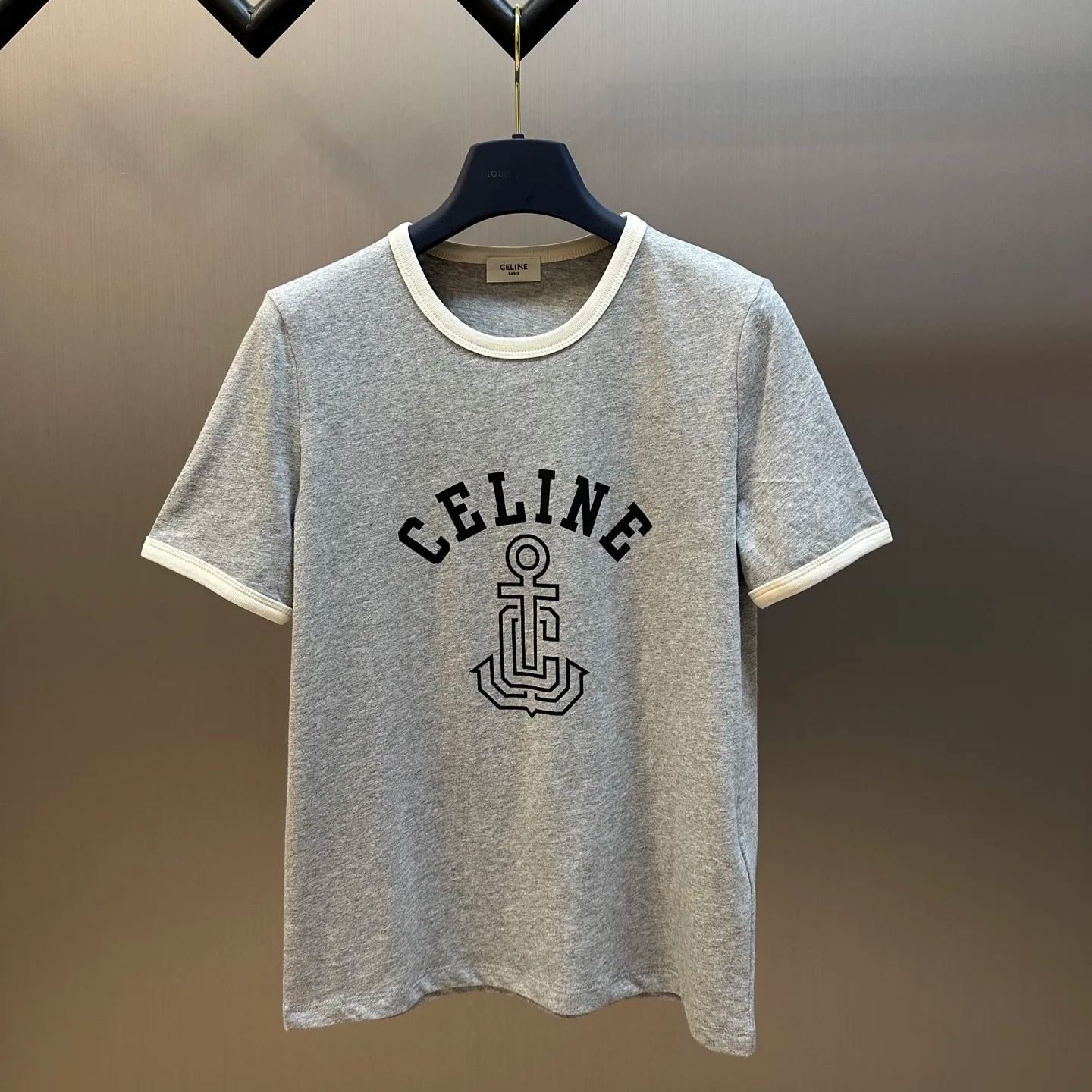 CELINE ANCHOR COTTON JERSEY 70S T-SHIRT (RX07I507Z-01MA）