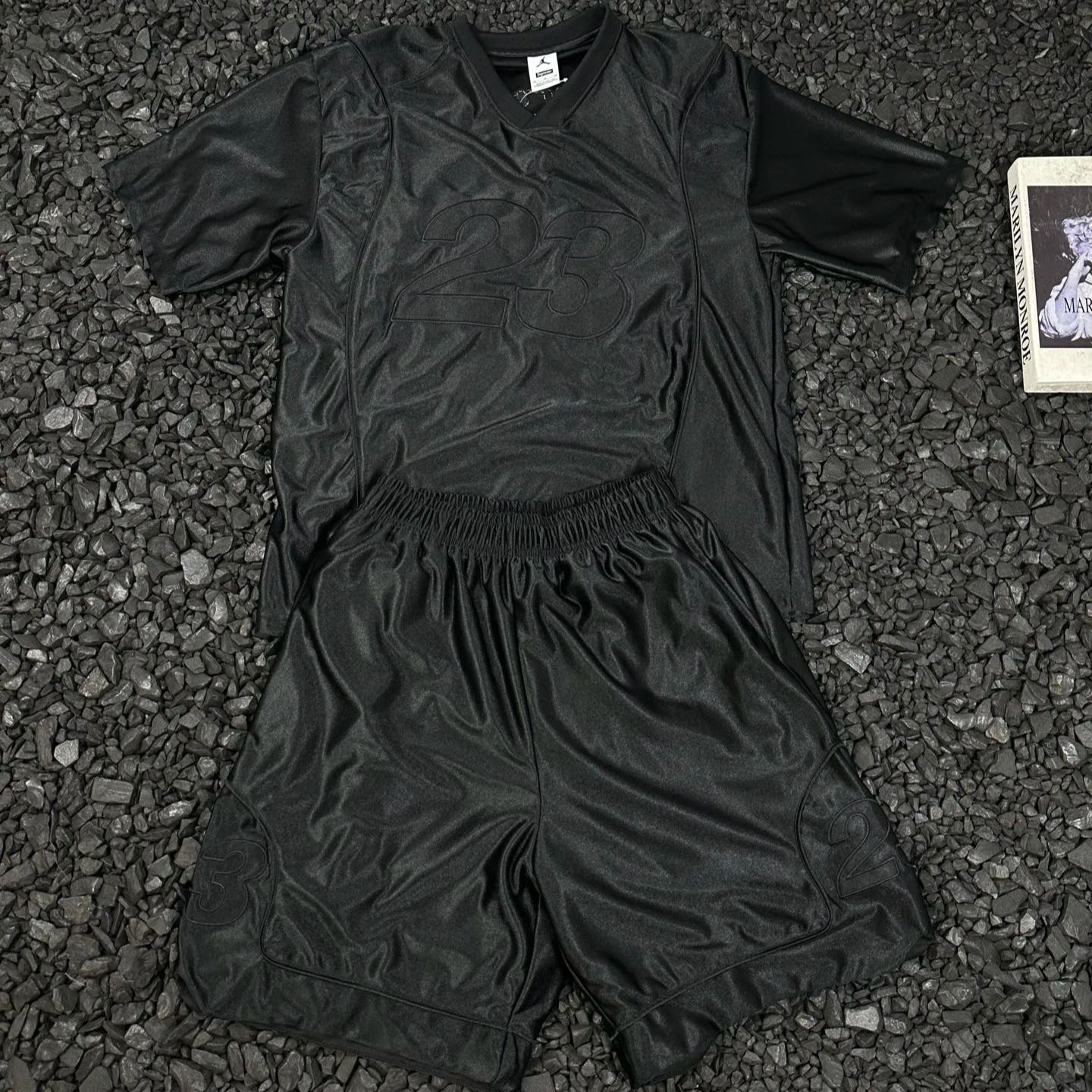 Supreme Jordan Warm-Up Kit (FW24KN1OLIVE）