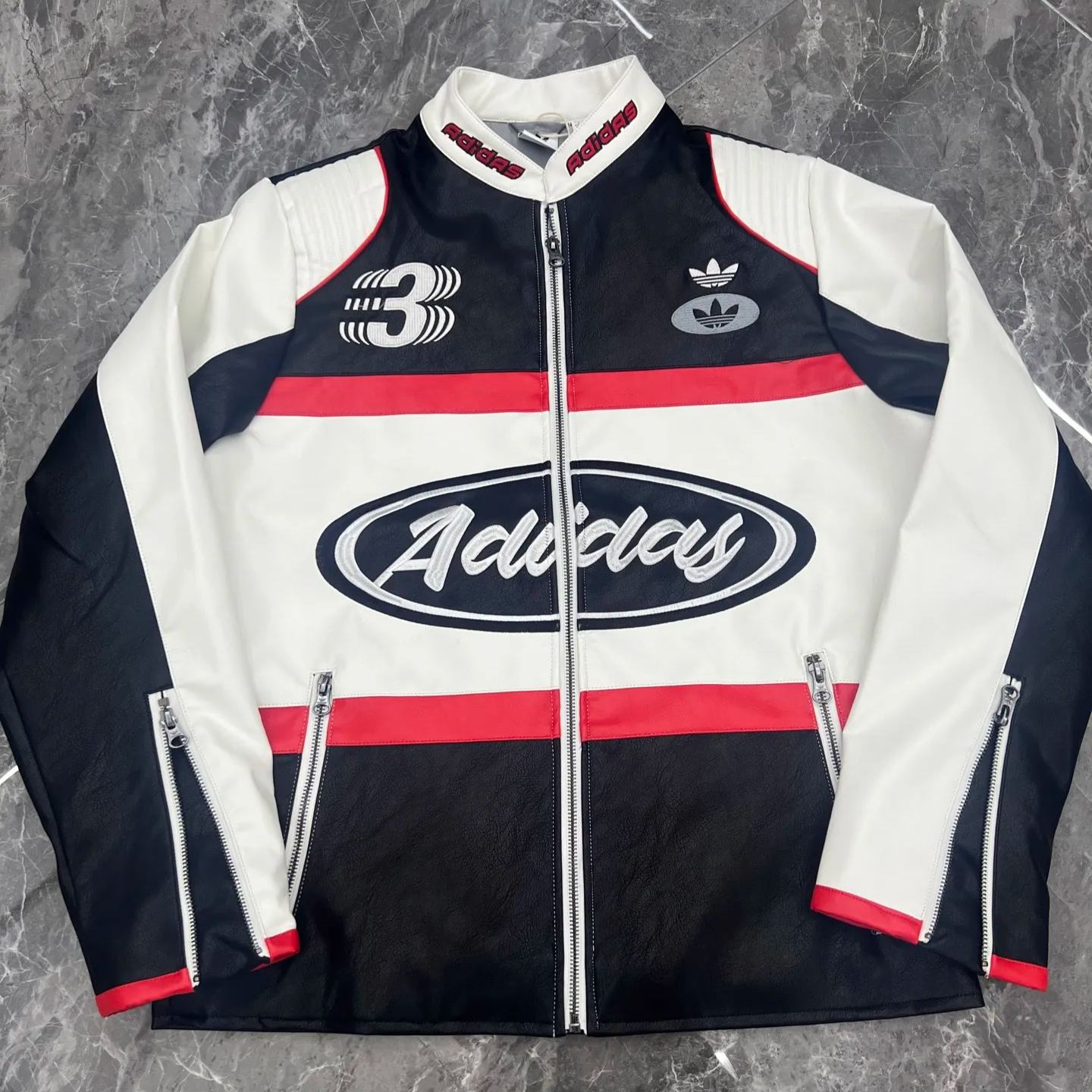 Adidas RACING V-DAY PLEATHER JACKET（JM8032）