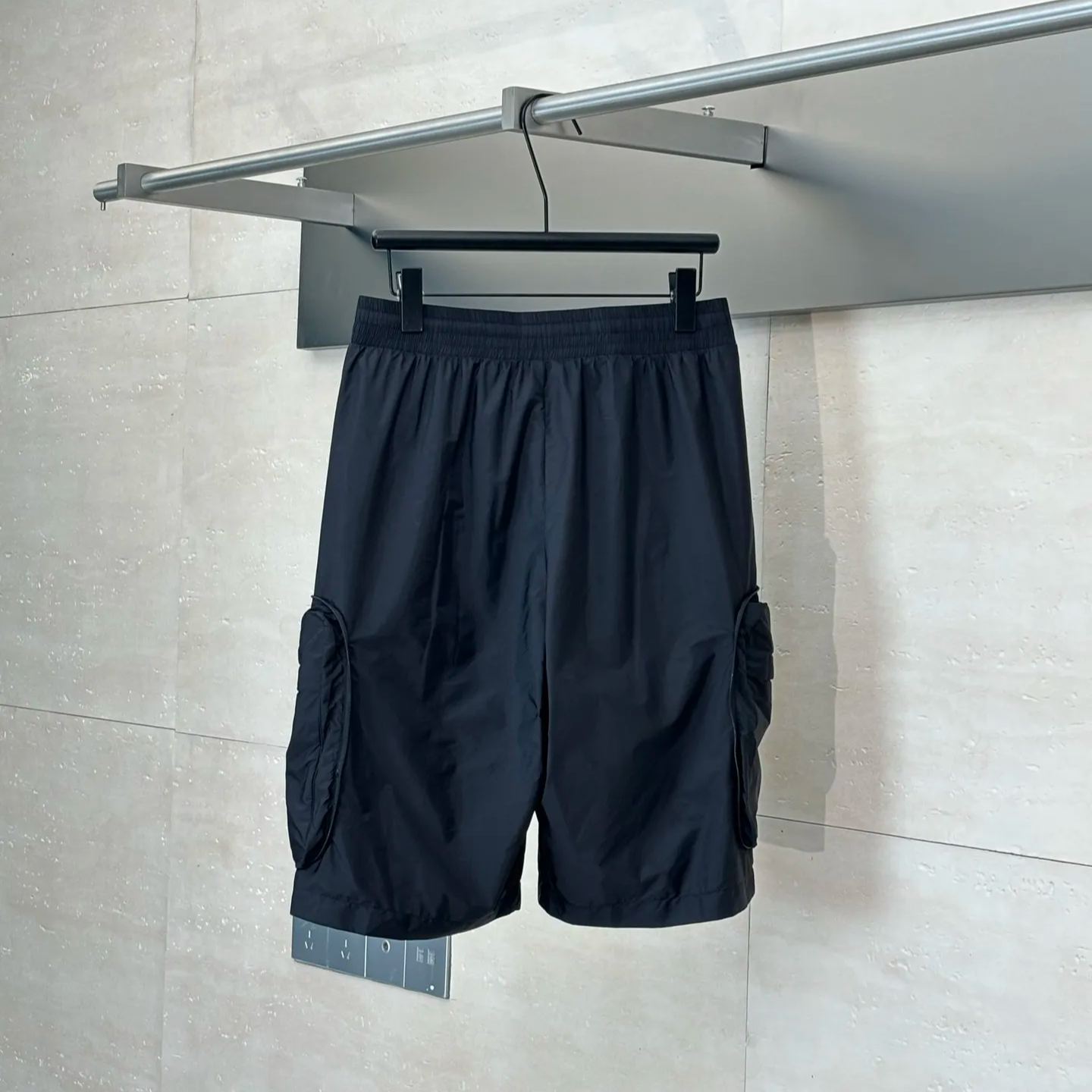 Bermuda Moncler x Mercedes-Benz by NigoNIGO（K14012B00001M5920778）