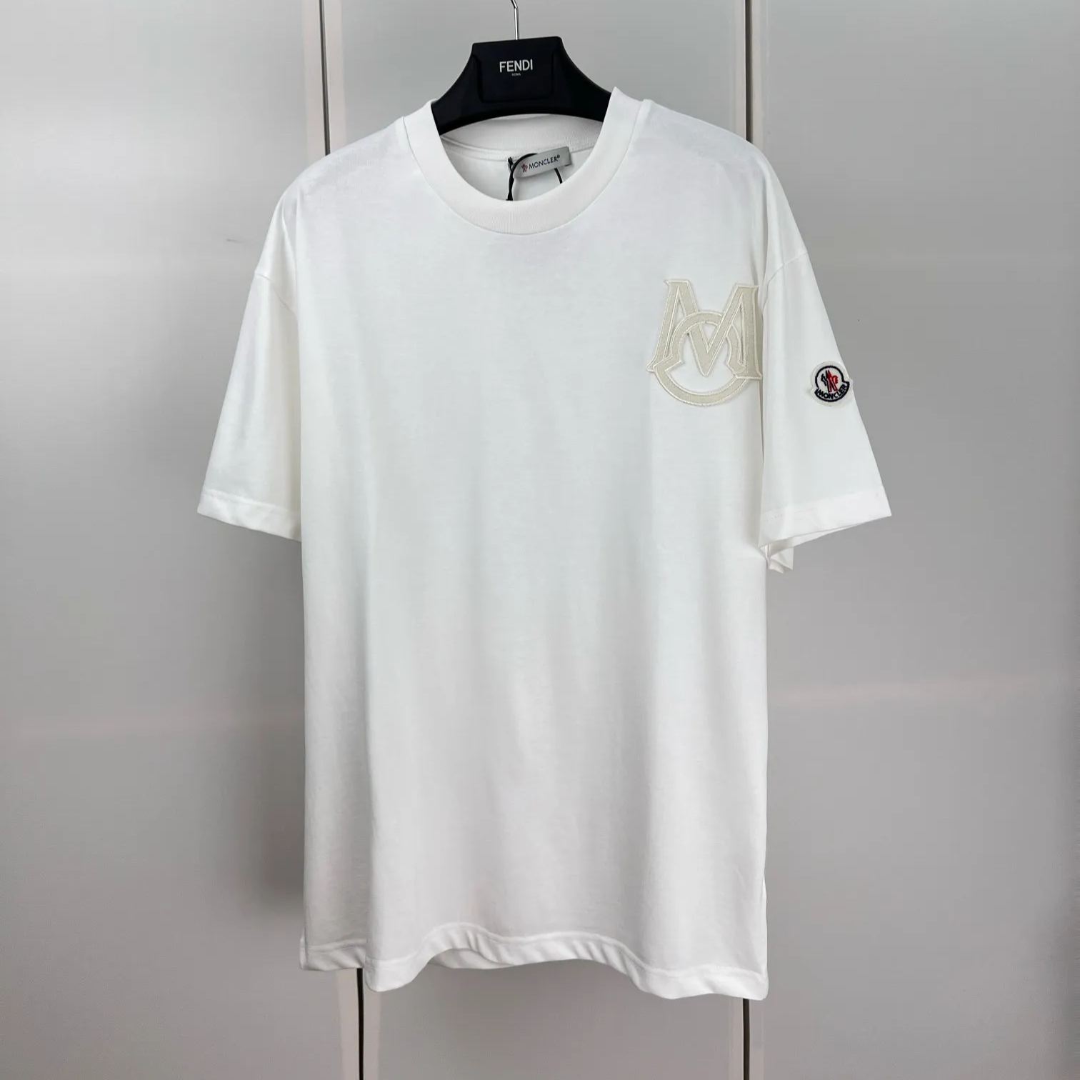 Moncler monogram cotton t-shirt（J20918C000218390T999）