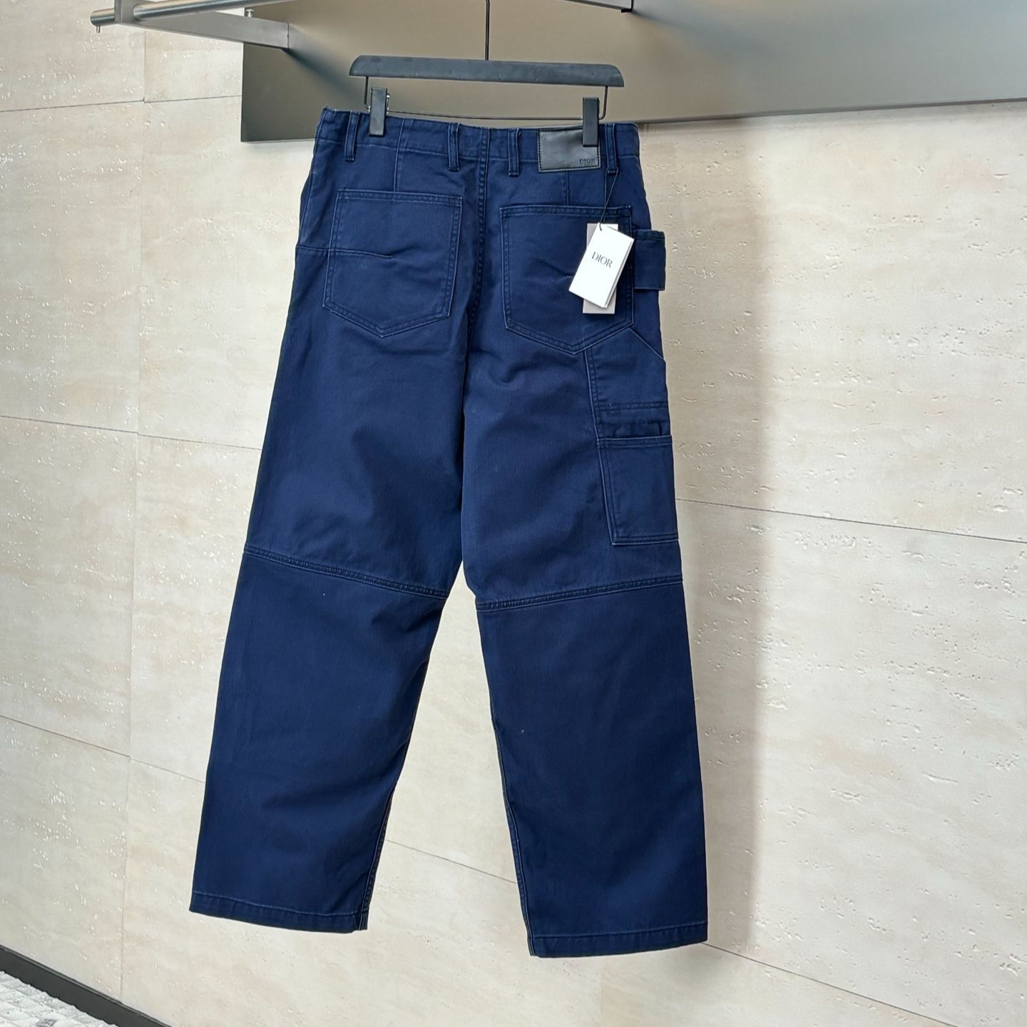 DIOR sweatpants（583D189A3000-C585）