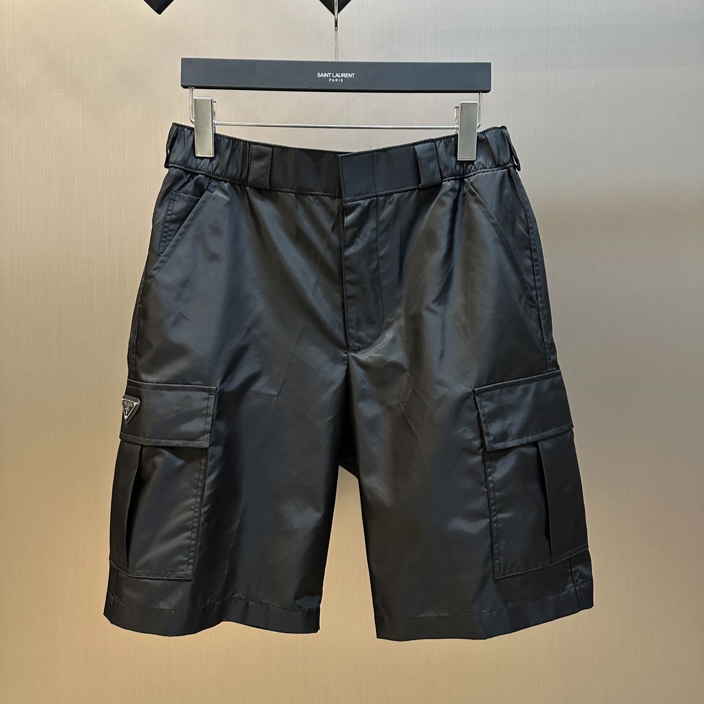 PRADA Cotton Bermuda Shorts（SPH244-1WQ8-F0002-S-231）