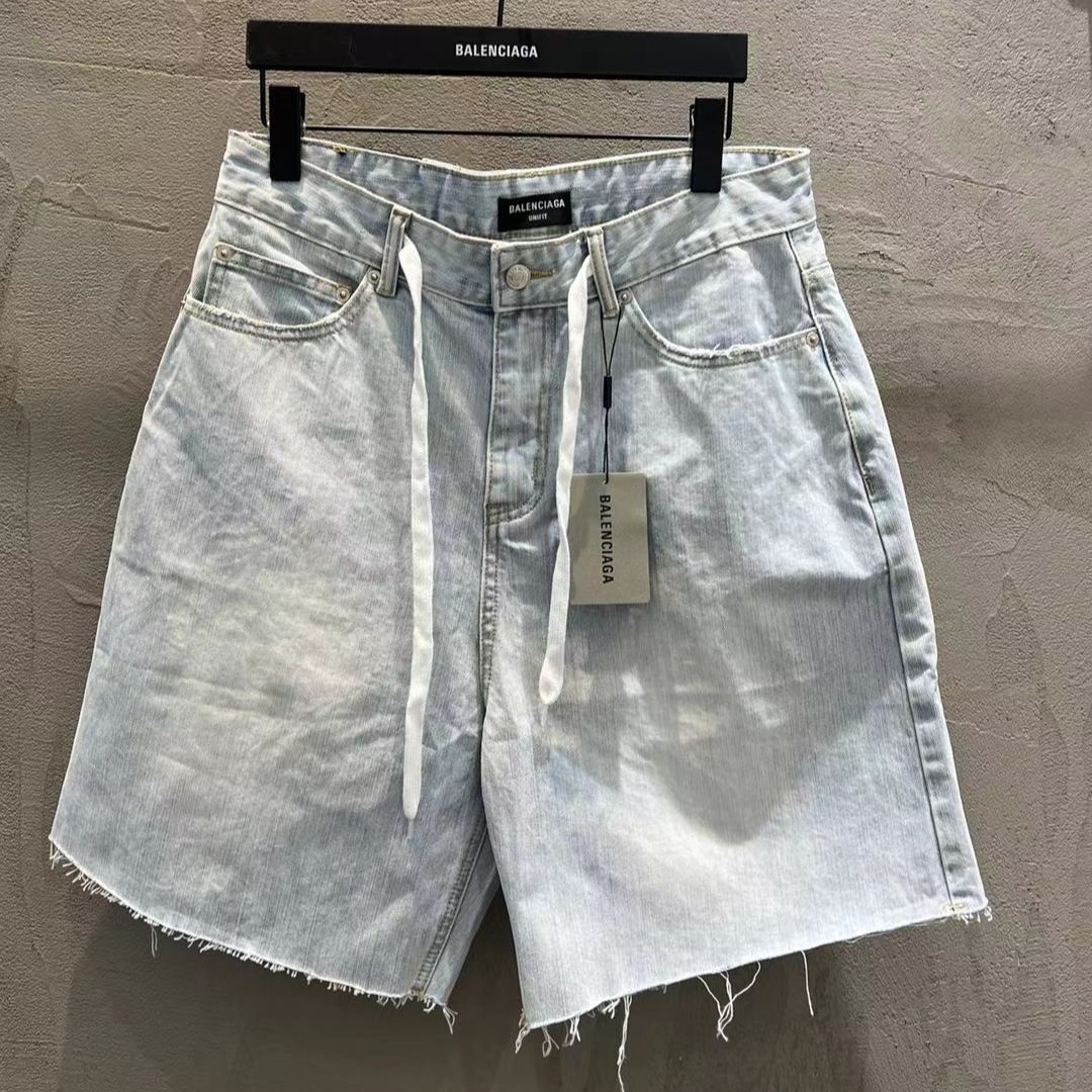 BALENCIAGA OVERSIZED BAGGY SHORTS（793946TNW659780）