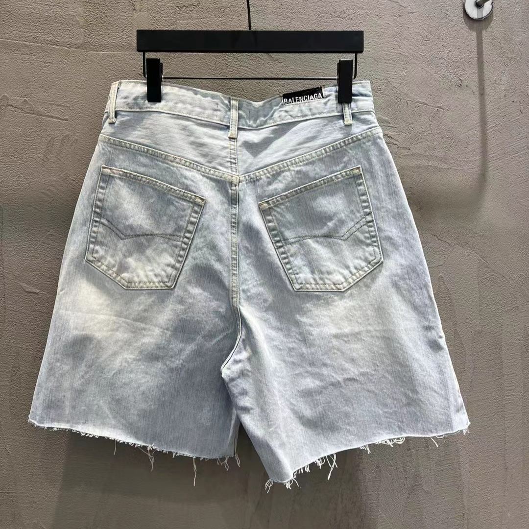 BALENCIAGA OVERSIZED BAGGY SHORTS（793946TNW659780）